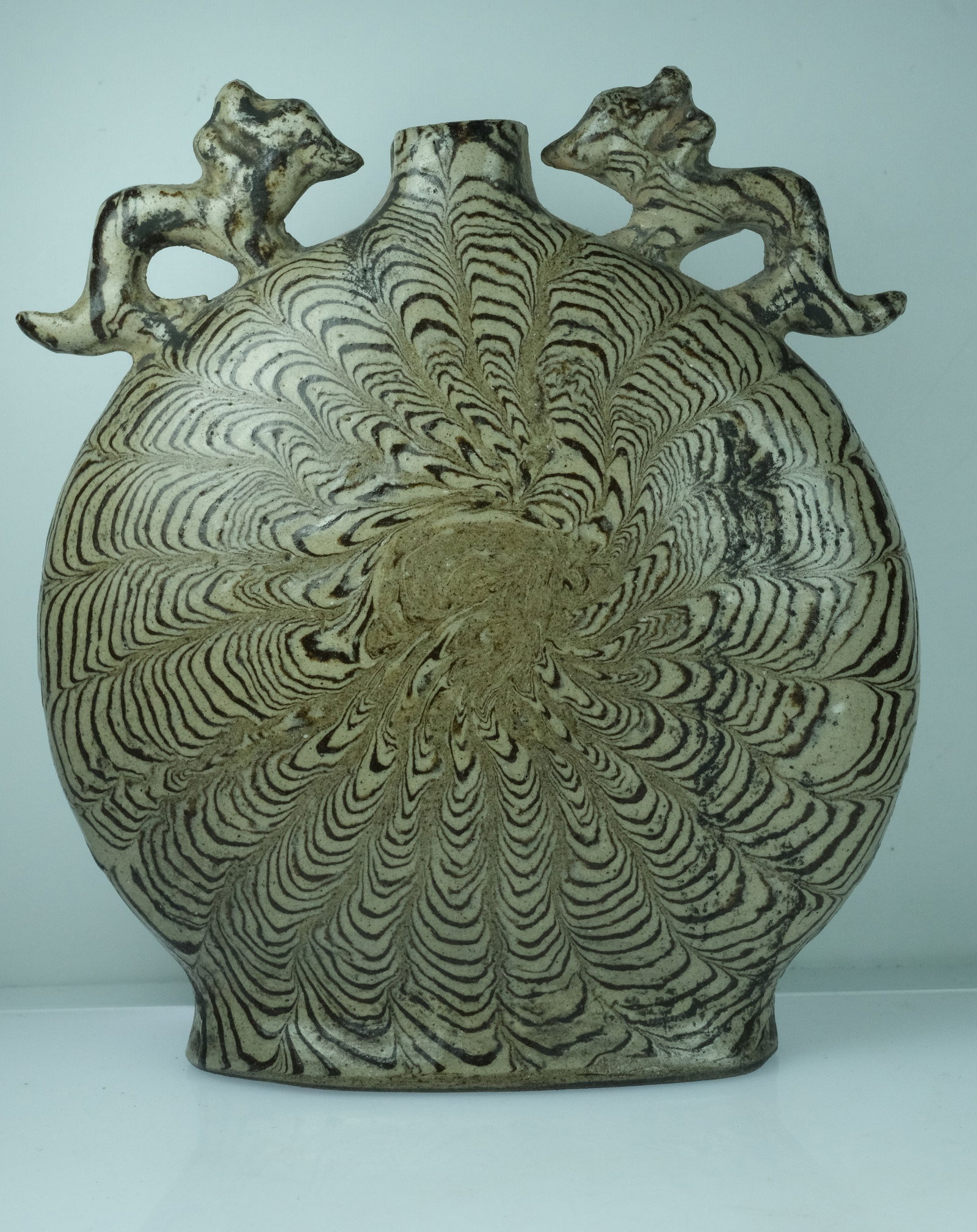China Stoneware Moon Flask with Foo Dog Handles and unusual radiating pattern - 4