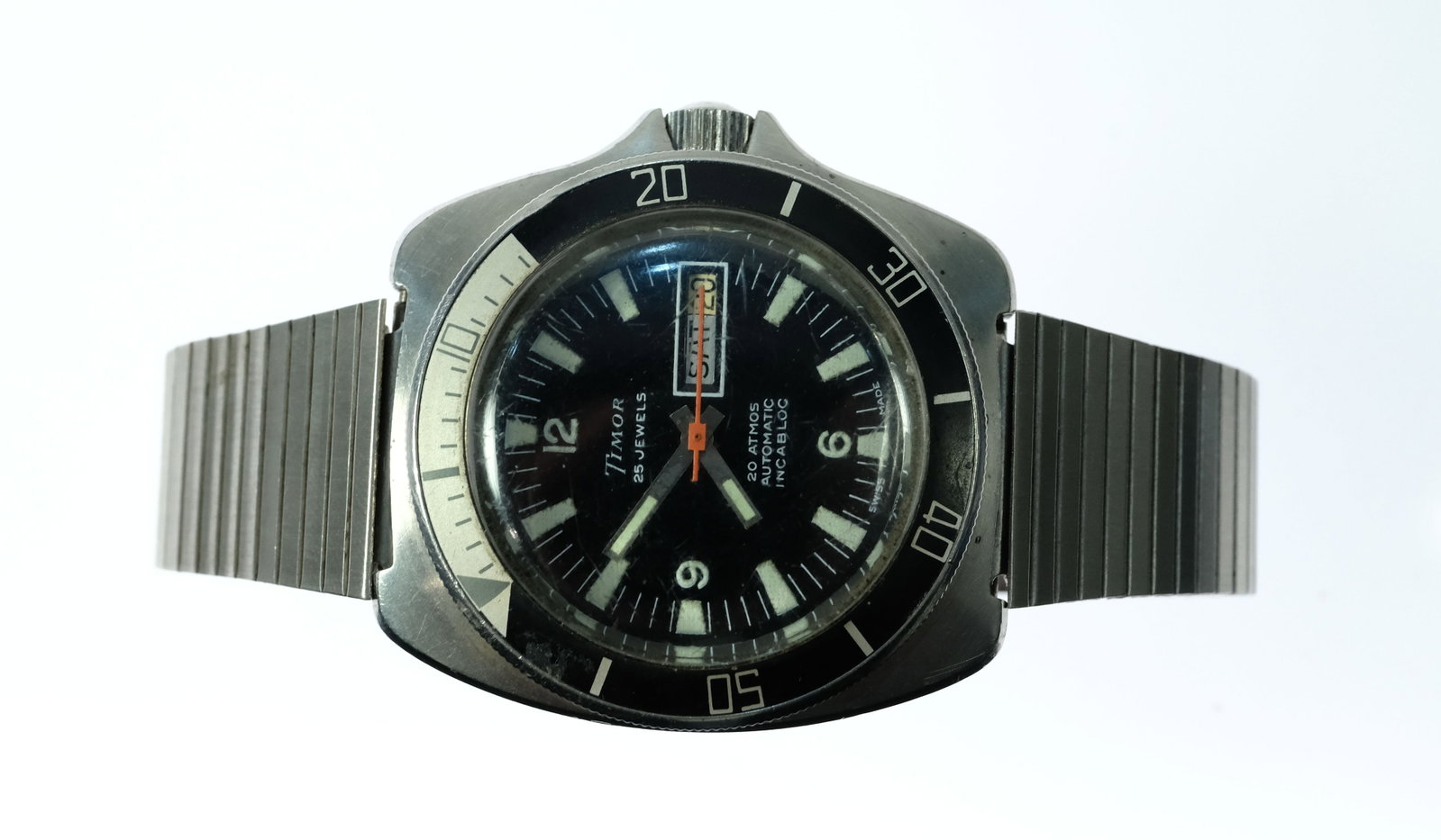 Vintage Men's Timor '20 Atmos' Diver Wristwatch with Silver Case & Black Dial - 2