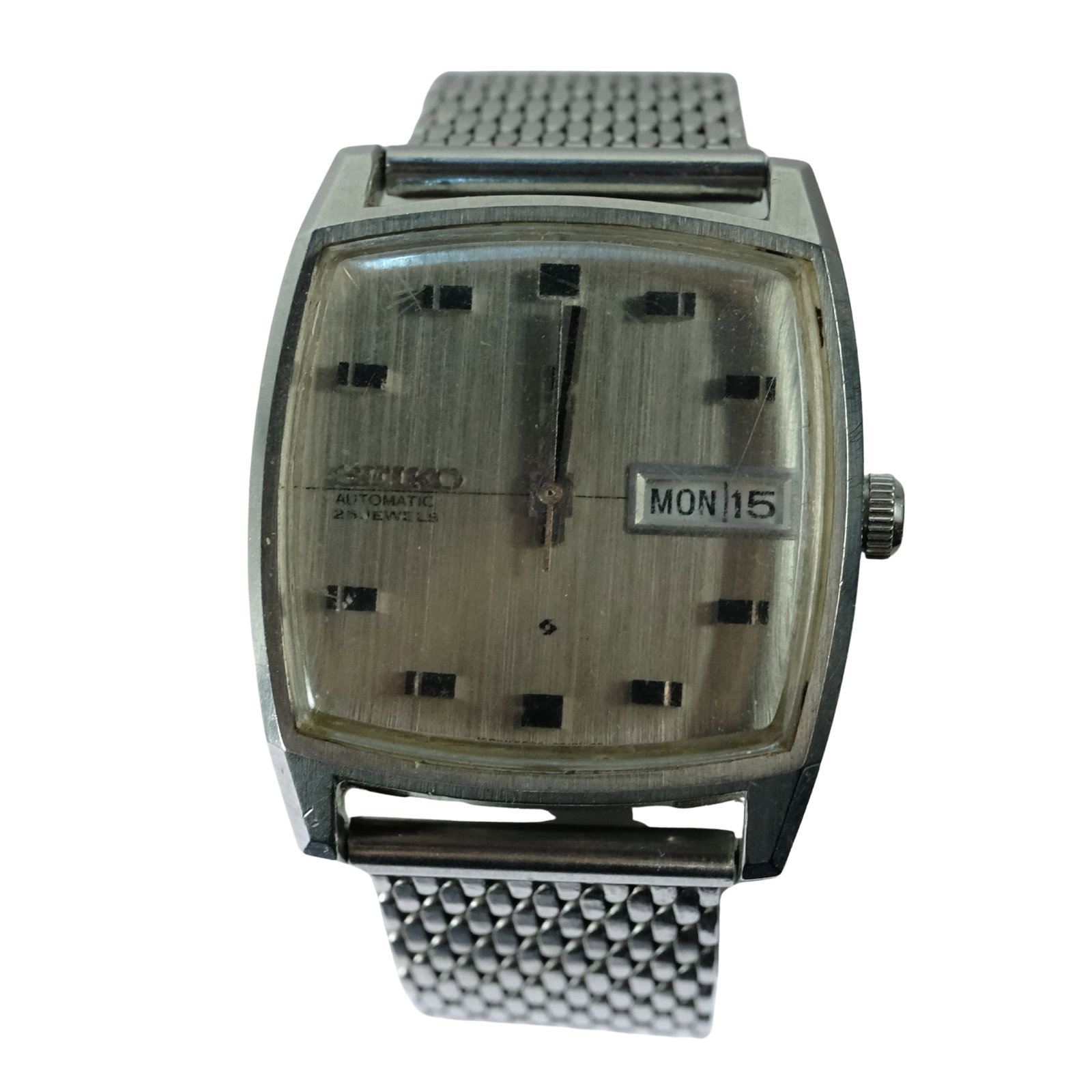 Vintage Men's Seiko 'Lord Matic' Square Wristwatch with Silver Case & Dial: Model# 5606 - 5000 with Rare Side Branding. Day & Date Function. Metal mesh Bracelet Size Case approx 30x30mm Condition Automatic. Working Medium Jewelry