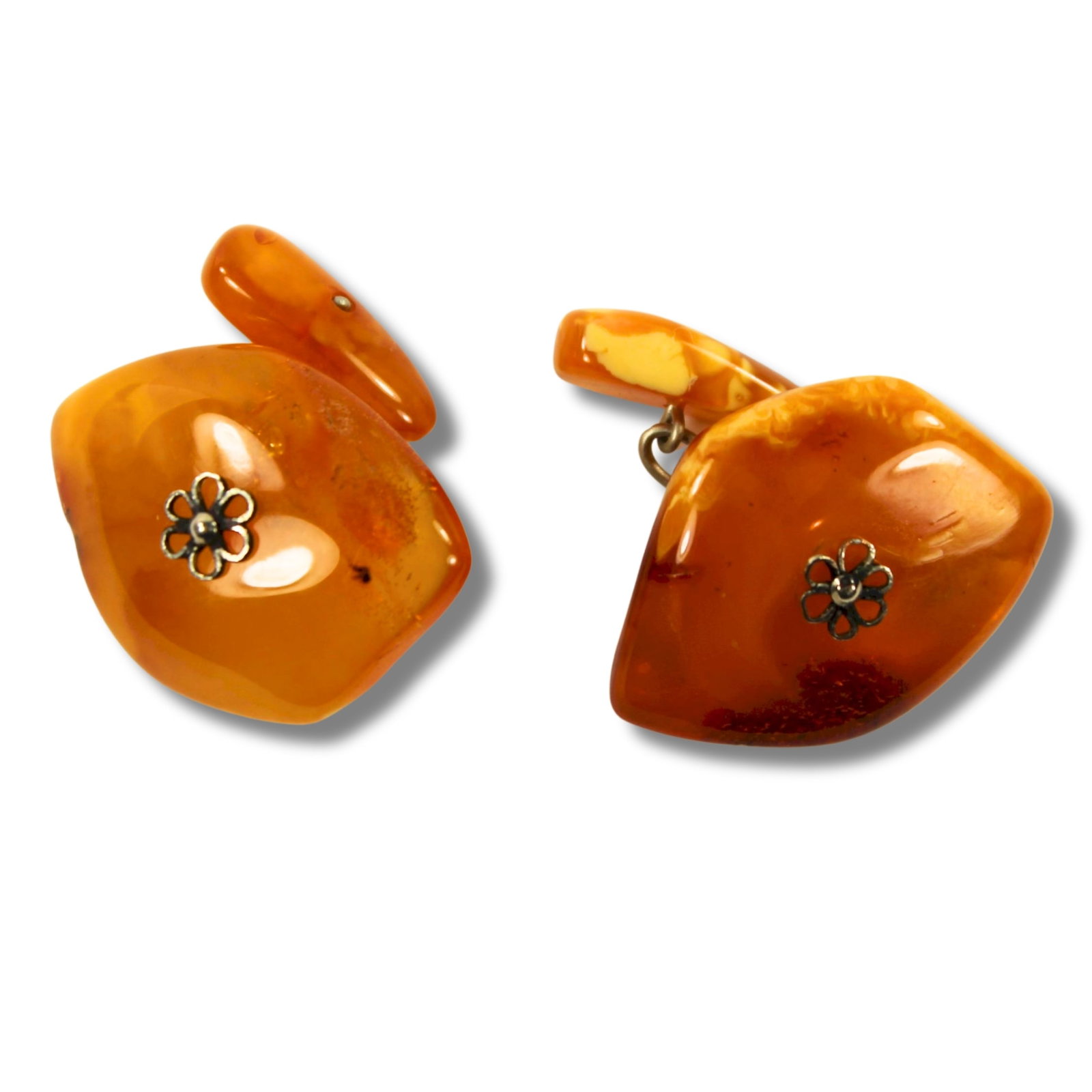 Vintage Amber Cufflinks (Pair): . Size Approximately 3cm in length (large side) : 4.3 grams Medium Jewelry