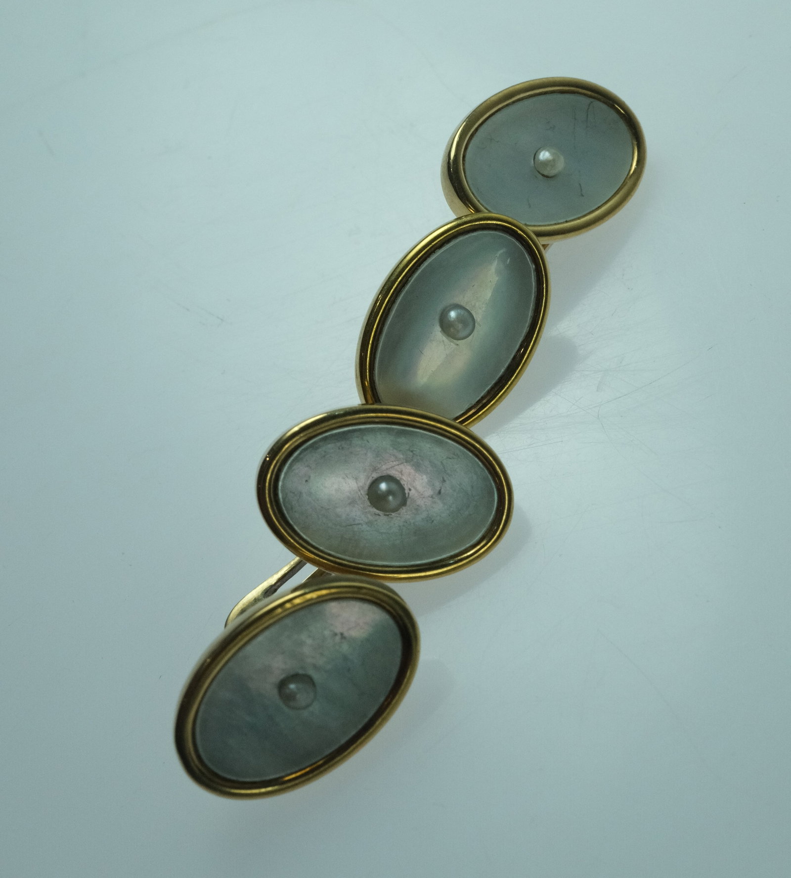 Vintage 14ct Yellow Gold Cufflinks with Mother of Pearl inserts (Pair) - 2