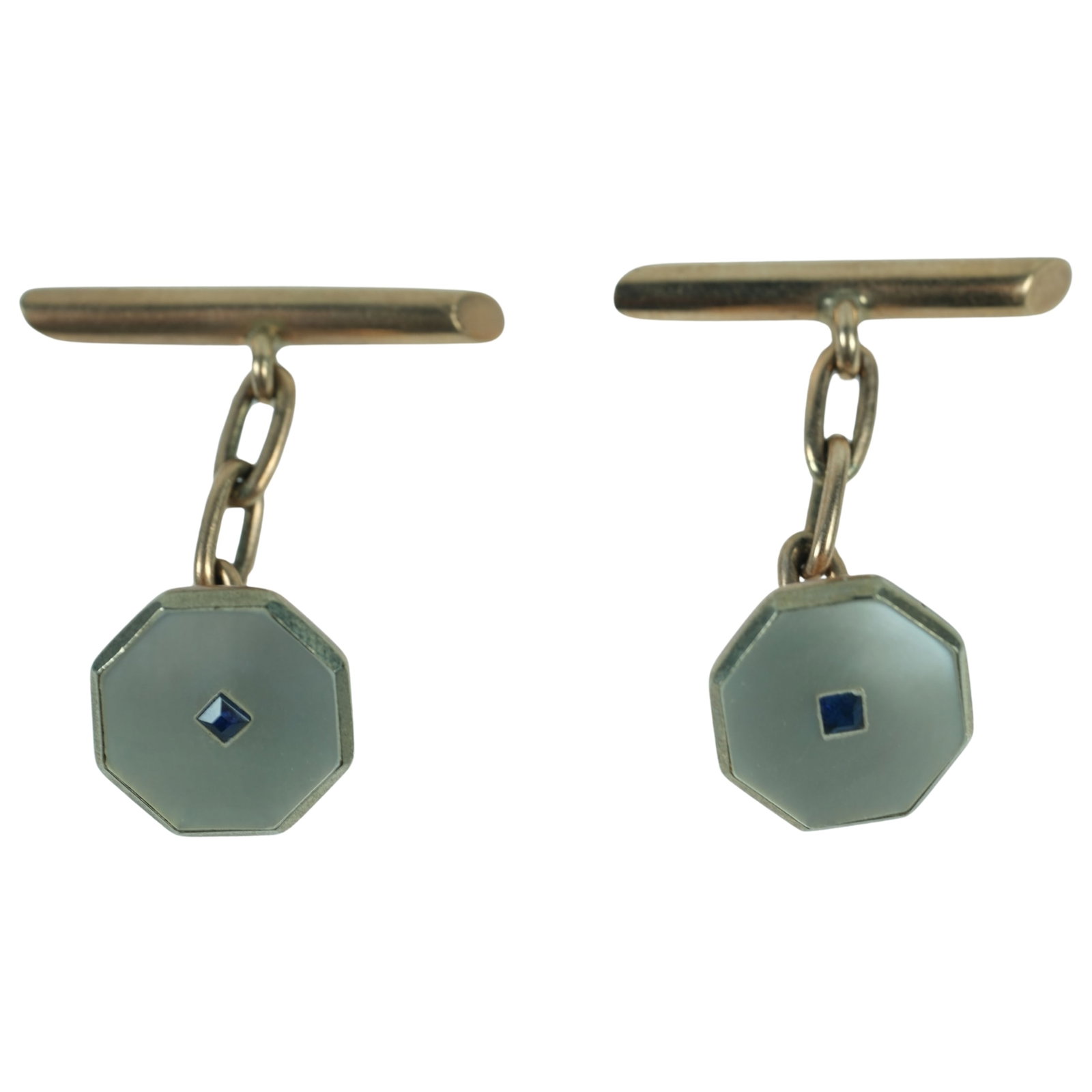 Mother of Pearl Button Cufflinks in 9ct Yellow Gold (Pair): . Size Combined weight 4.28gms Medium Jewelry