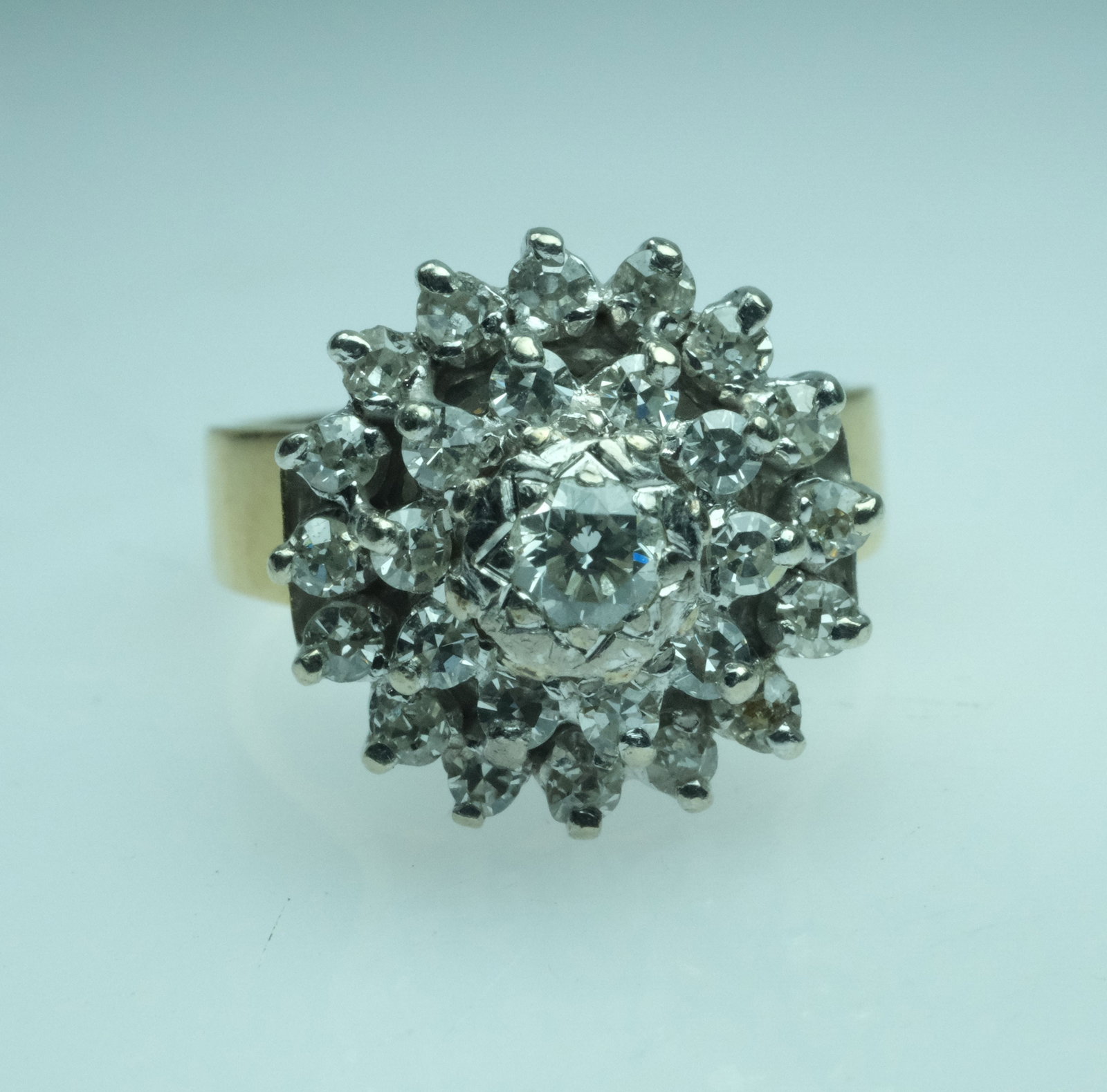 Diamond Cluster Ring in 18ct Yellow Gold - 4