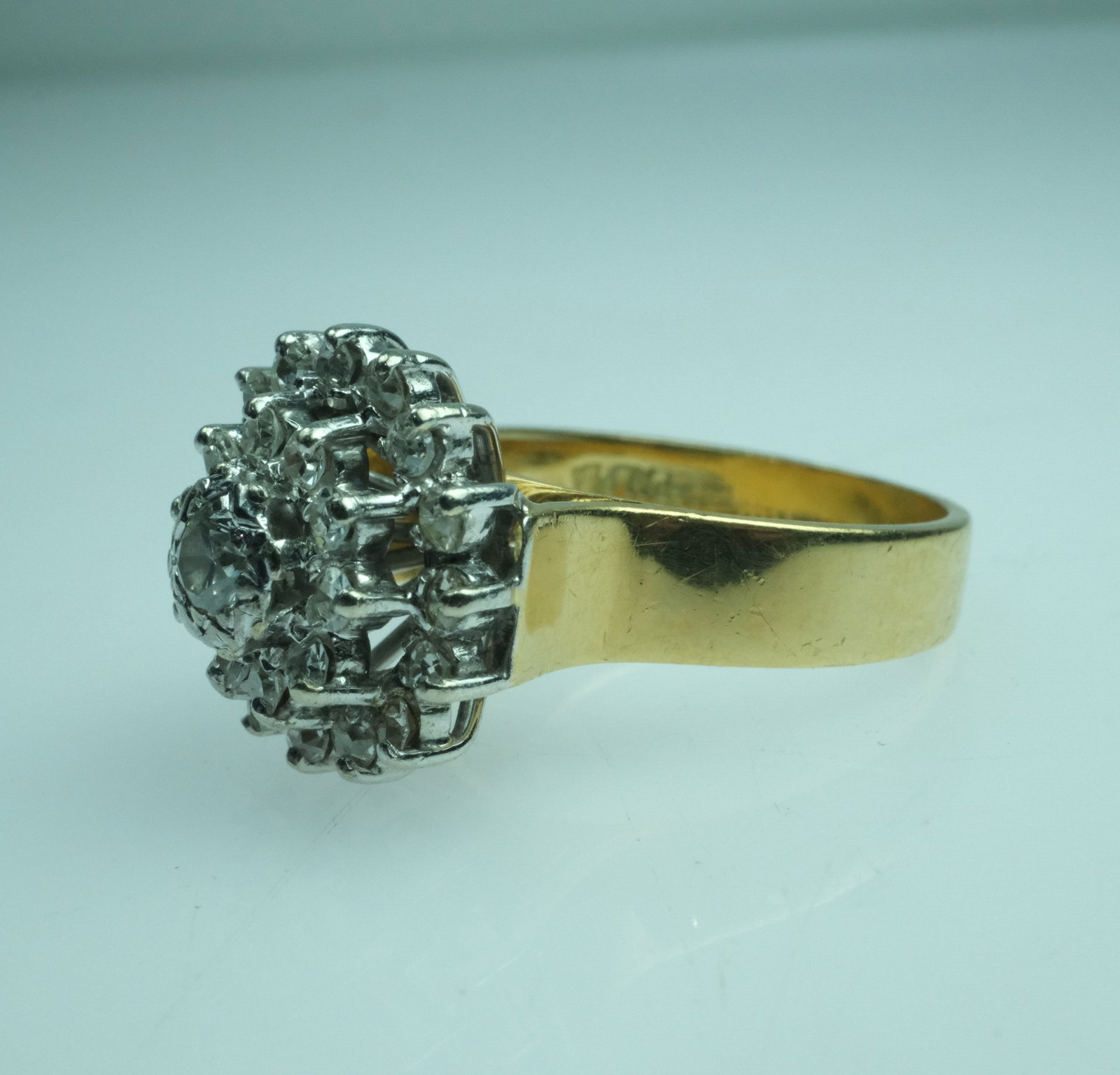 Diamond Cluster Ring in 18ct Yellow Gold - 5