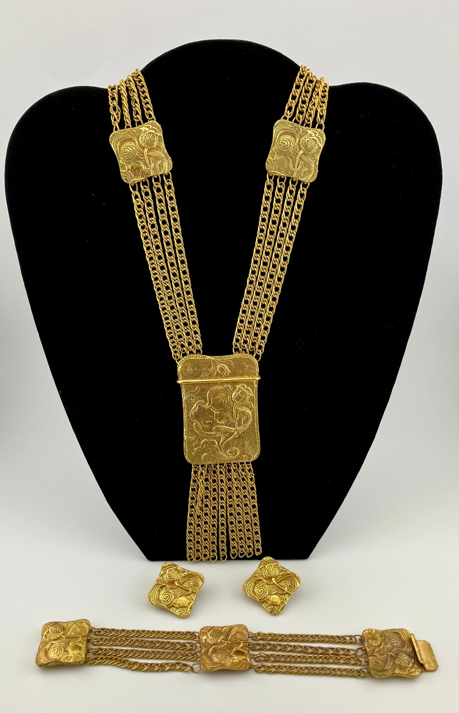 Lucian Picard Egyptian Revival Gold Necklace Bracelet and Earrings Set (1 of 6)