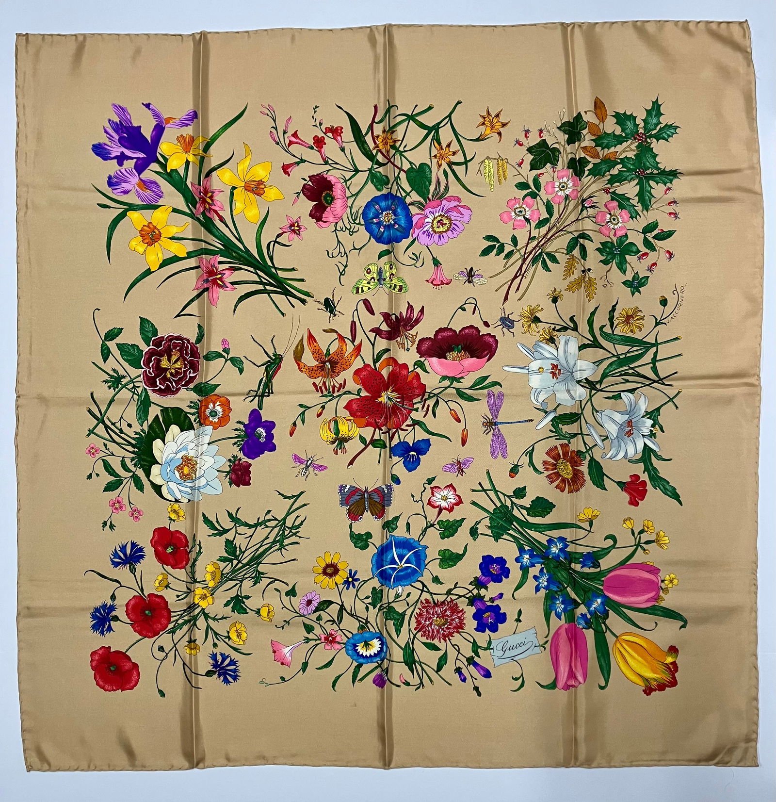 Vintage Gucci Flora Silk Scarf (1 of 5)