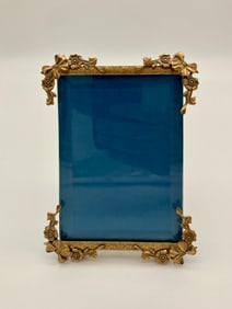 La Paris Studios Glass and Gilt Easel Picture Frame with Bows 4x6"