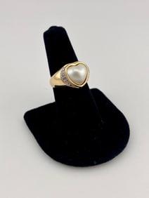 14K Gold Heart Shaped Pearl Ring