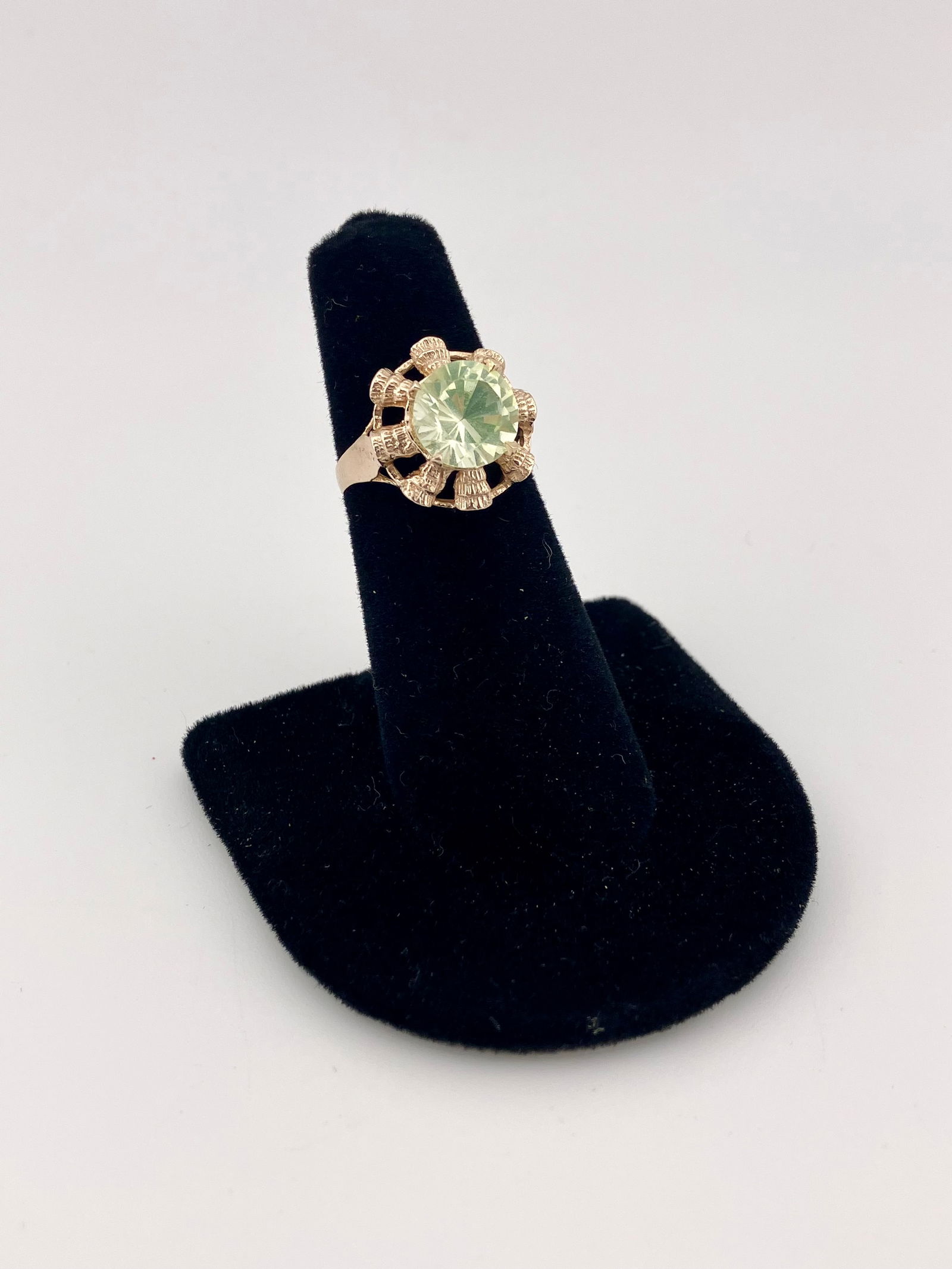 10K gold 19402's-1950's  Vintage ring (1 of 4)