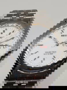 Citizen Reguno Solar Watch, 2000s - Vintage Collection -: Discover timeless sophistication with the Citizen Reguno Solar E101-K005299, a watch that effortlessly blends elegance, functionality, and eco-friendly innovation -running-. This like-new casual timep