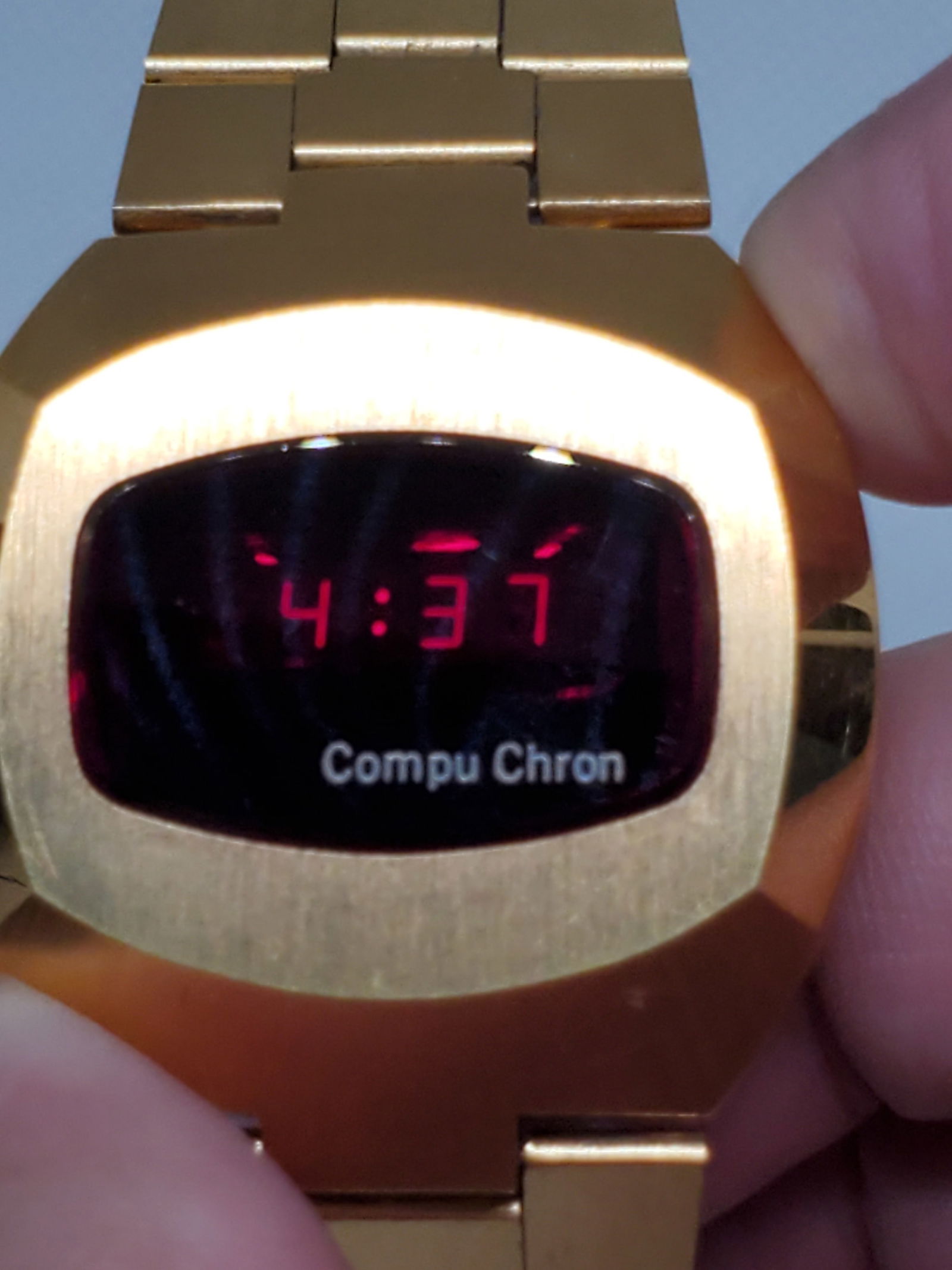 Vintage Compu Chron LED Digital Watch Gold Plated Retro Tech 1970s Collectible (1 of 14)