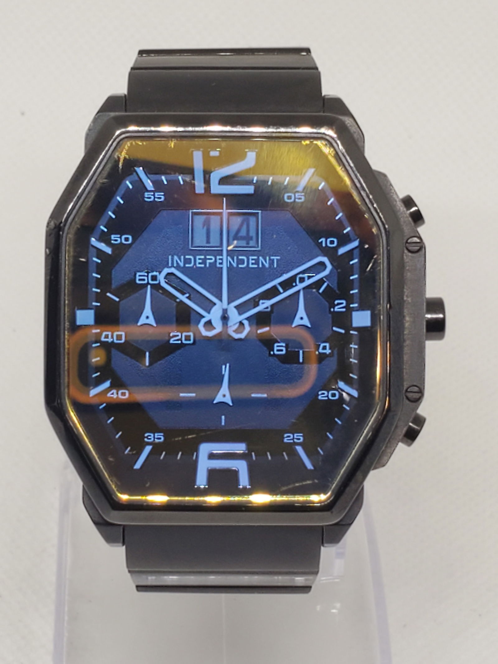 Citizen Independent Chronograph 6550-S087015 Black Sport Watch 44mm Quartz, 2010s: Citizen Independent quartz sport watch with bold black case, black dial, white markers, sub-dials for seconds, minutes, and tenth of a second, plus date display. Metallic bracelet 6 1/2?. 44mm x 46mm.