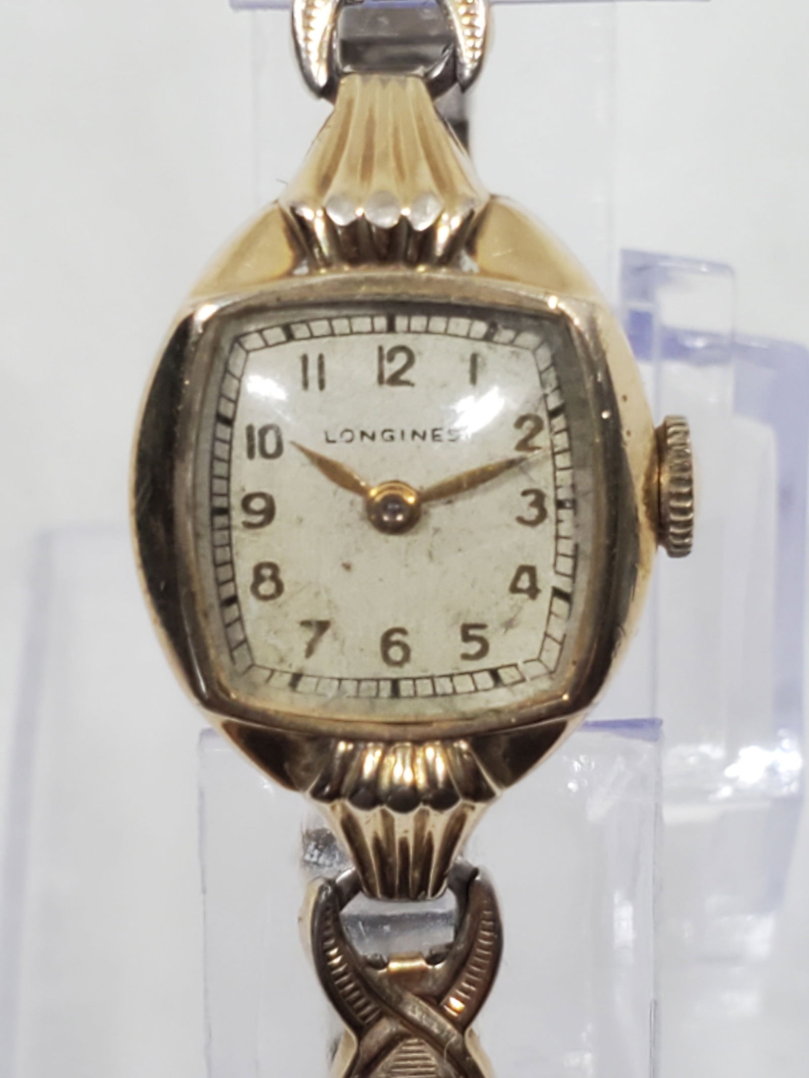 Vintage Longines 5LM Ladies Watch 10K Gold Filled Manual 17 Jewels, circa 1950-1952: This elegant vintage Longines 5LM ladies? wristwatch showcases the timeless sophistication and precision that define the Longines brand. Featuring a 10K gold-filled case crafted by Wadsworth and a ref