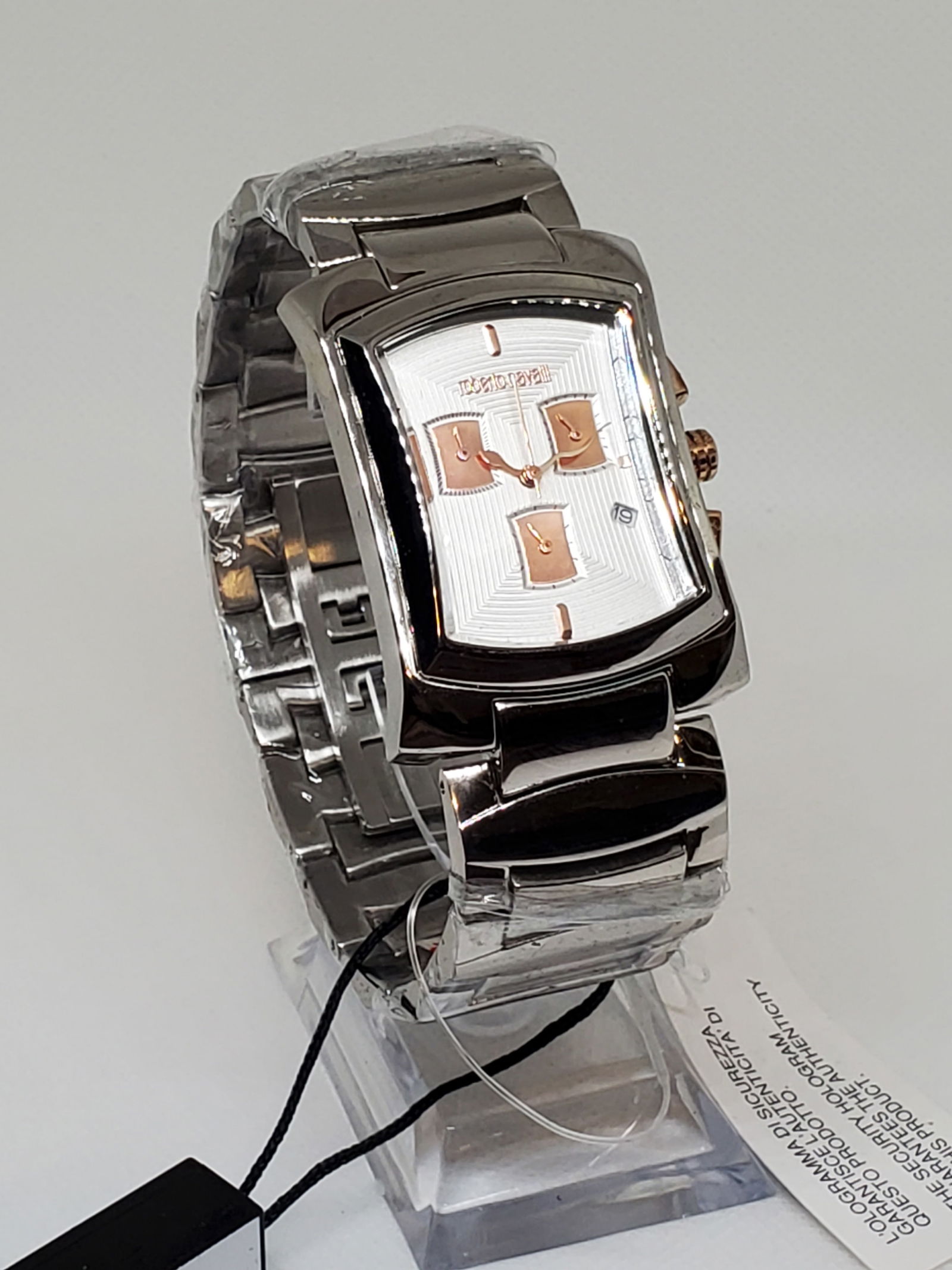 Roberto Cavalli Tomahawk by Franck Muller Chronograph Watch New in Box: Step up your style with the Roberto Cavalli Tomahawk Chronograph running , a watch that perfectly captures the brand's bold elegance and luxury. Featuring a distinctive square white dial with stunning