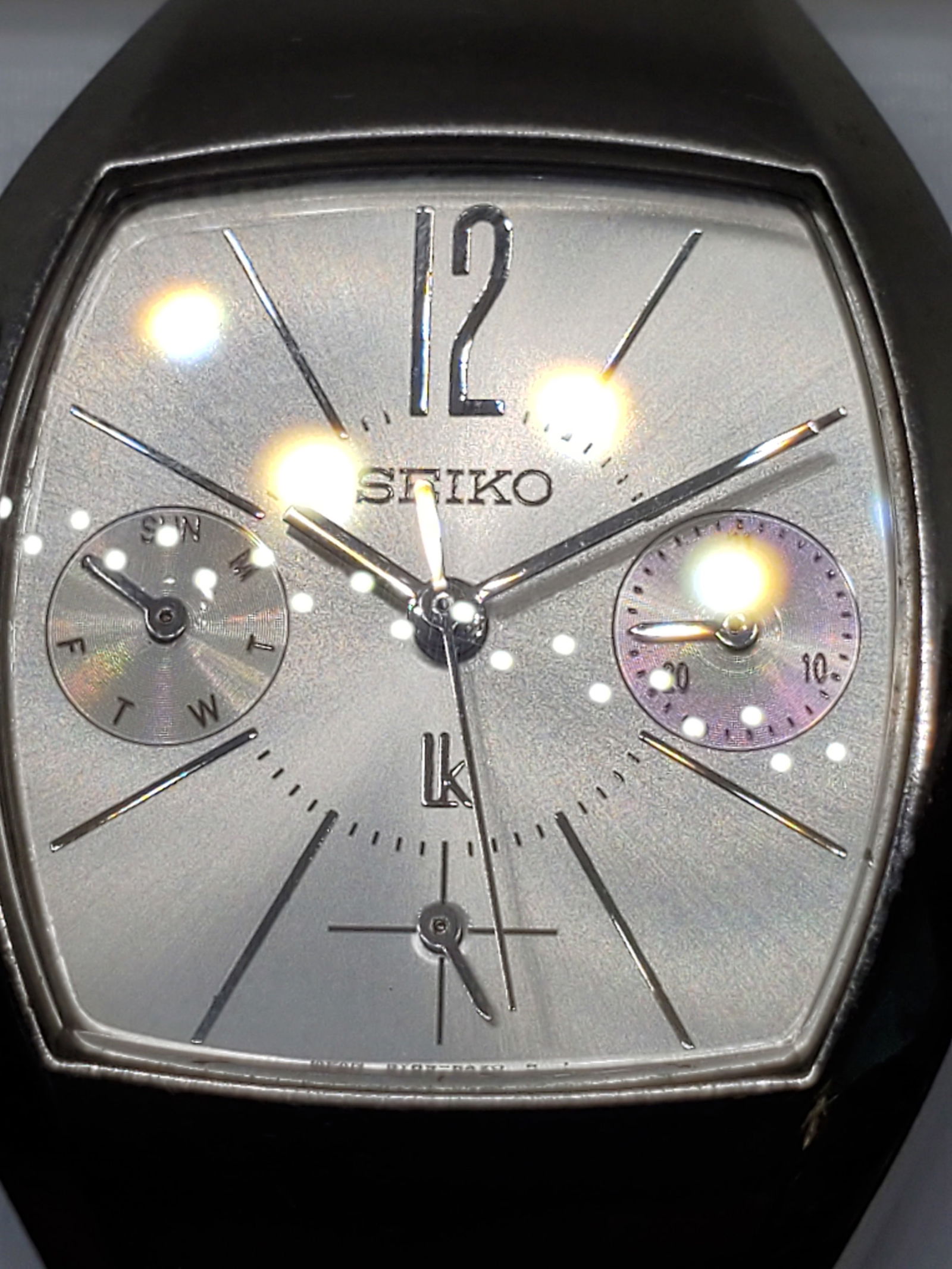 Seiko Lukia Ladies Silver Tone Watch, 2000s: Discover timeless sophistication with the Seiko Lukia 5Y89 5A30 running , a watch that perfectly blends elegance and functionality. This stunning timepiece boasts a sleek silver tone case and dial, ac