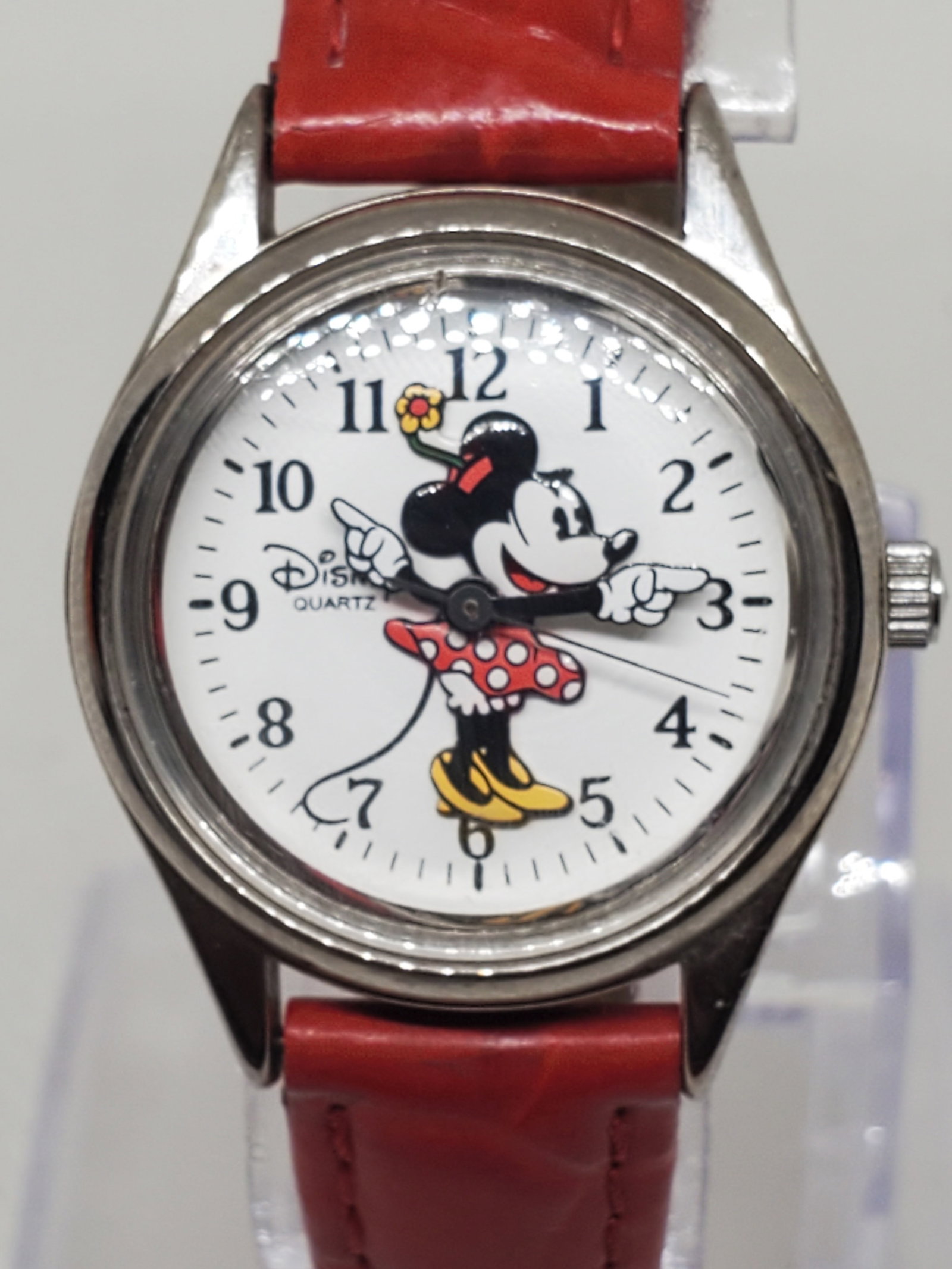 Vintage Disney Minnie Mouse Watch Quartz Silver Case Red Leather Band 26mm (1 of 10)