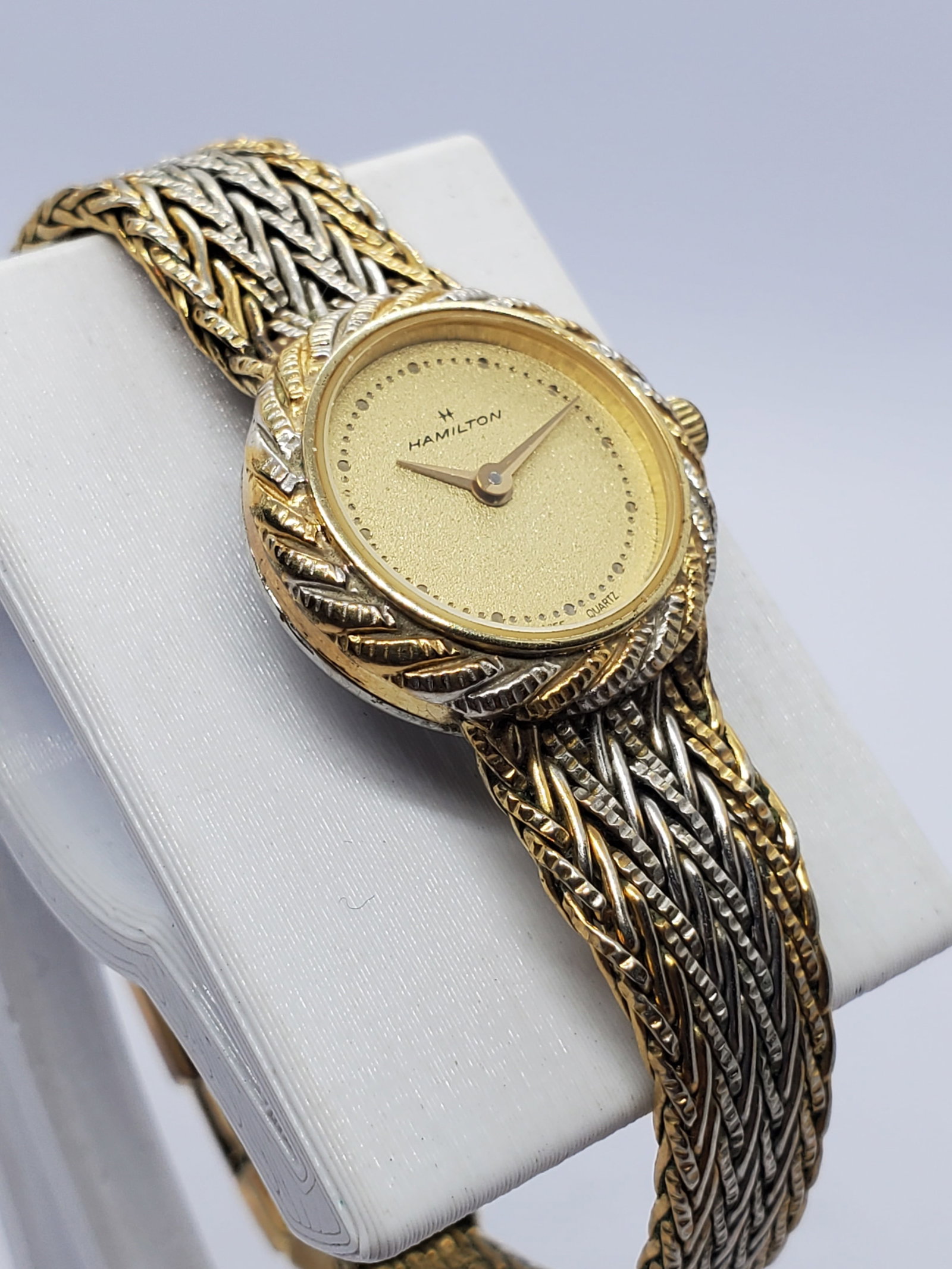 Vintage Hamilton 8080 Gold Tone Rope Bezel Swiss Quartz Dress Watch, 1980s (1 of 13)