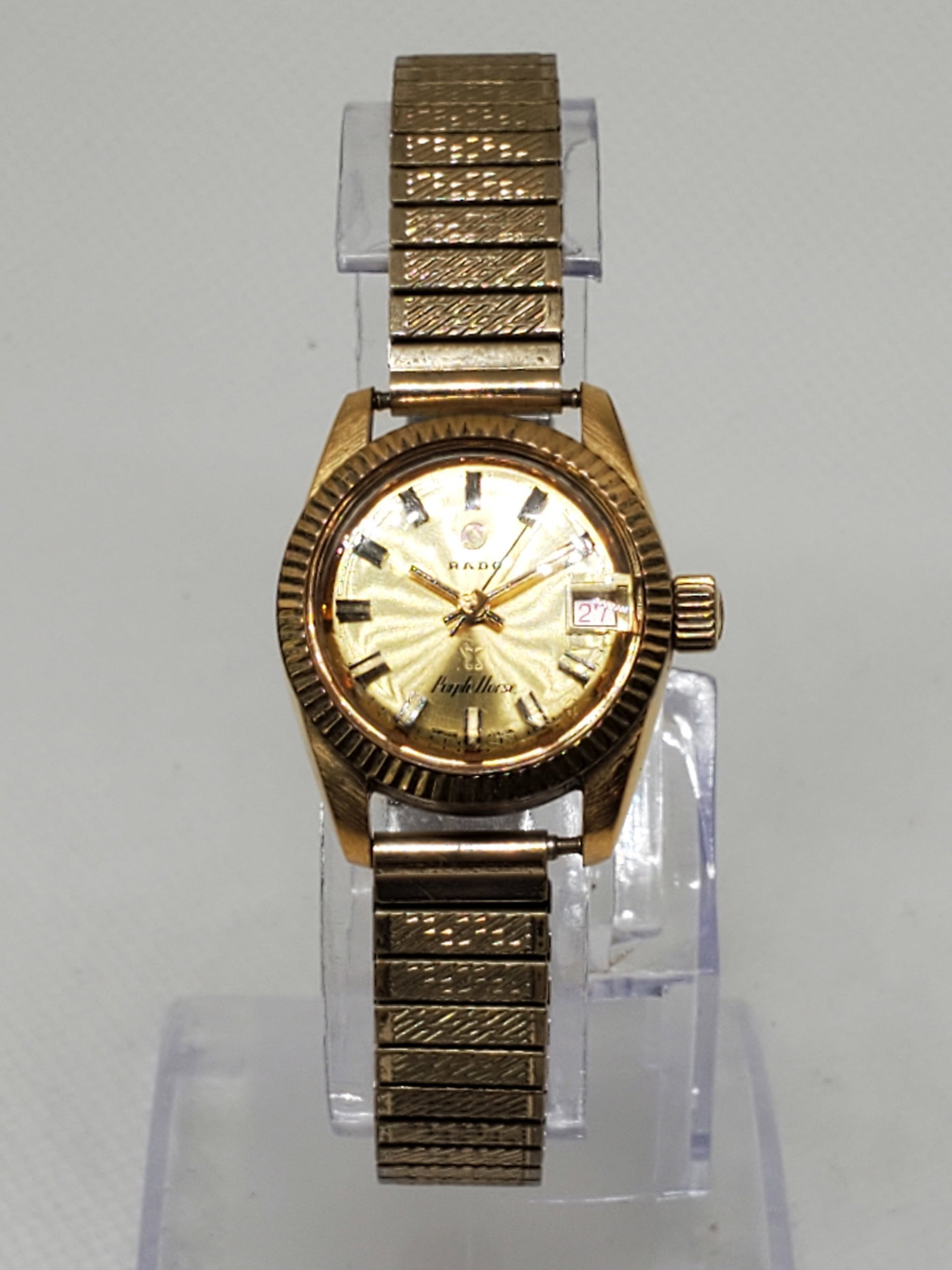 Disney T&G Mickey Mouse Mother of Pearl Watch with Crystal Accents 44mm, 2000s: Working condition Elvate your collection with the Rado Purple Horse, a watch that effortlessly combines elegance, durability, and the prestigious heritage of the Rado brand. This luxurious timepiece f