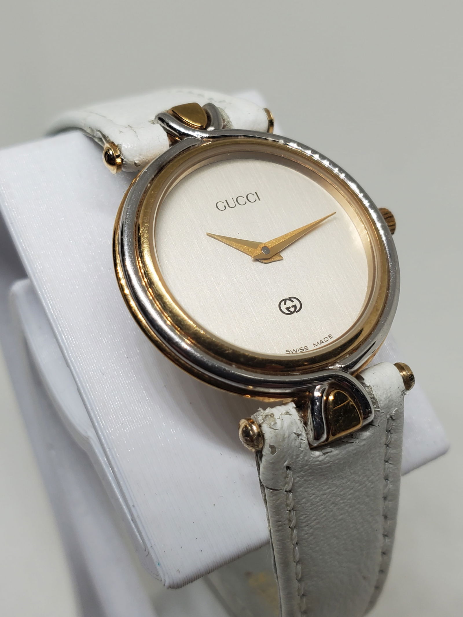 Gucci 4500L Gold Plated Dual Tone Silver Dial Swiss Quartz Watch, 1995 (1 of 12)