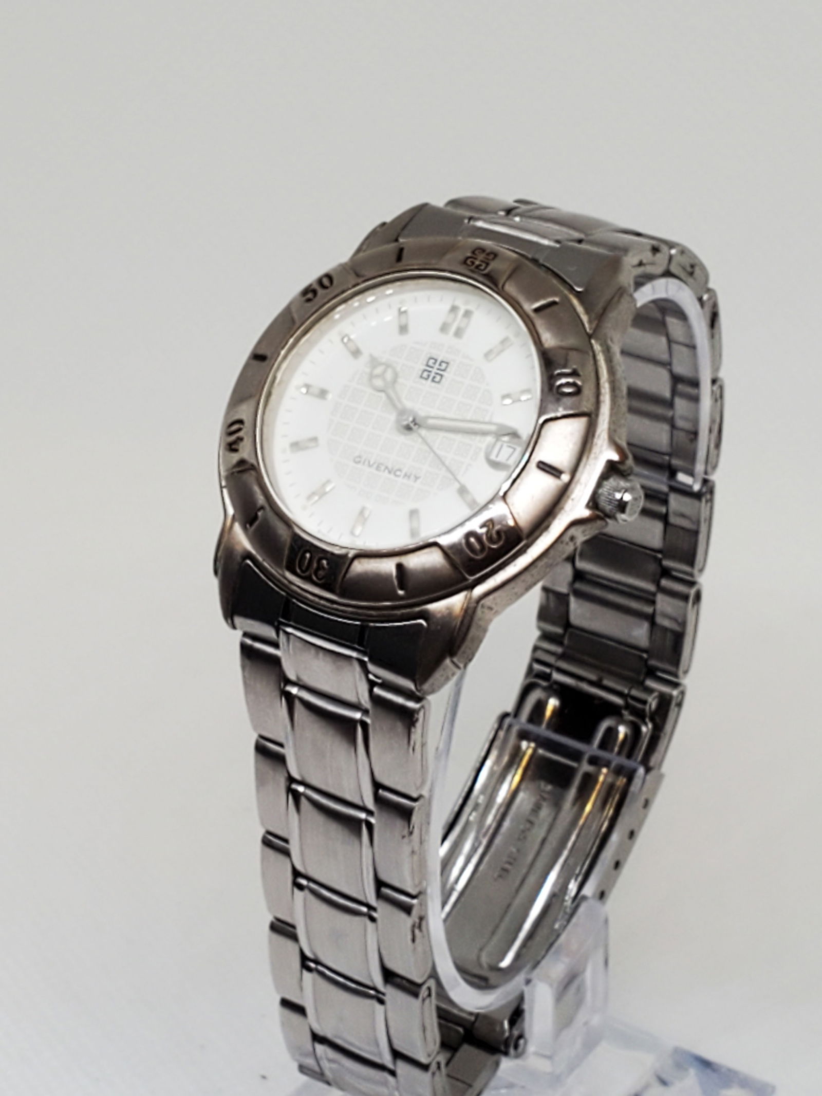 Givenchy Life Watch, Working - 2