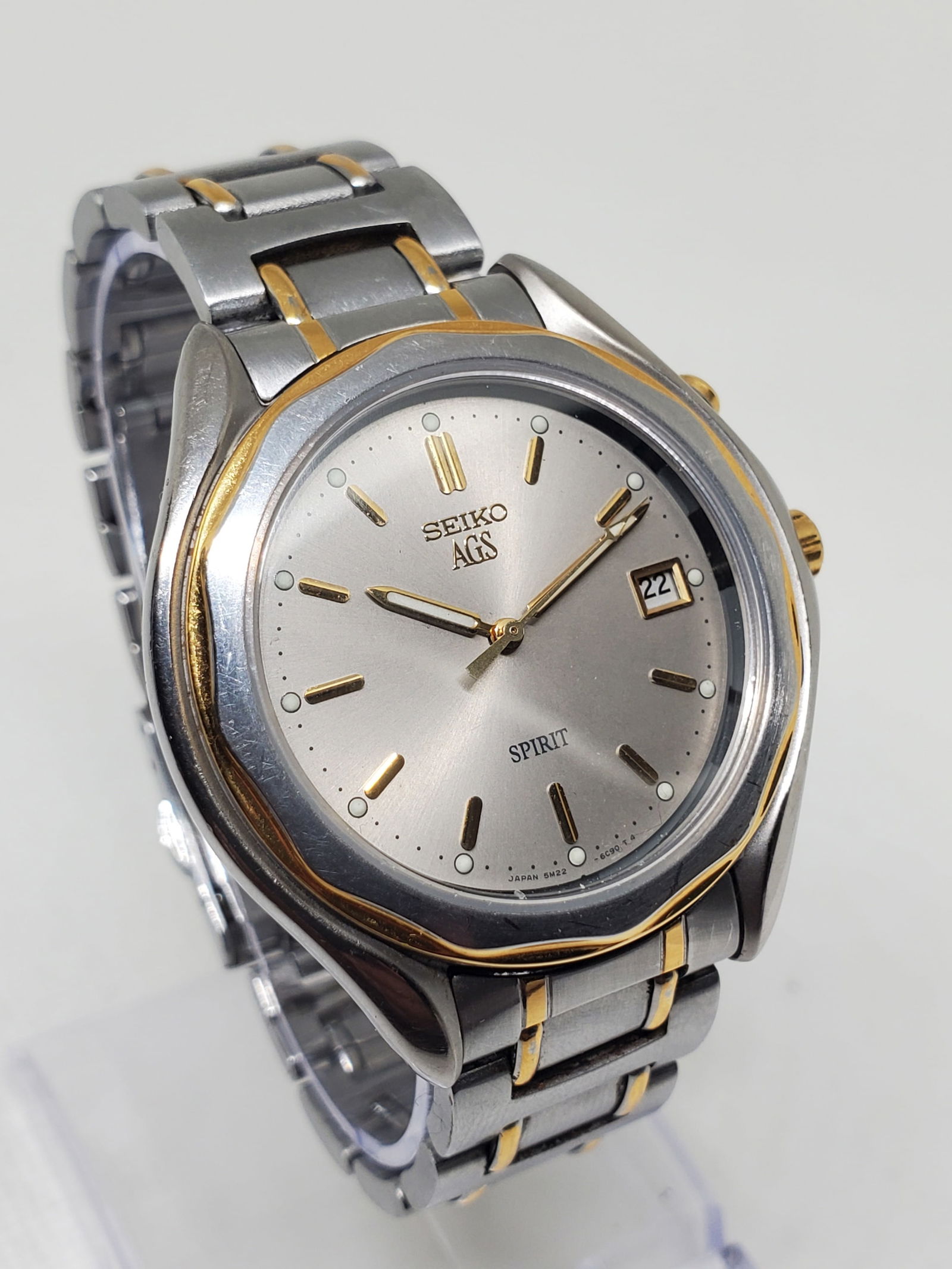 Seiko AGS Spirit Dual Tone 37mm Date Quartz Dress Watch, 1996 to 1999, Working (1 of 11)