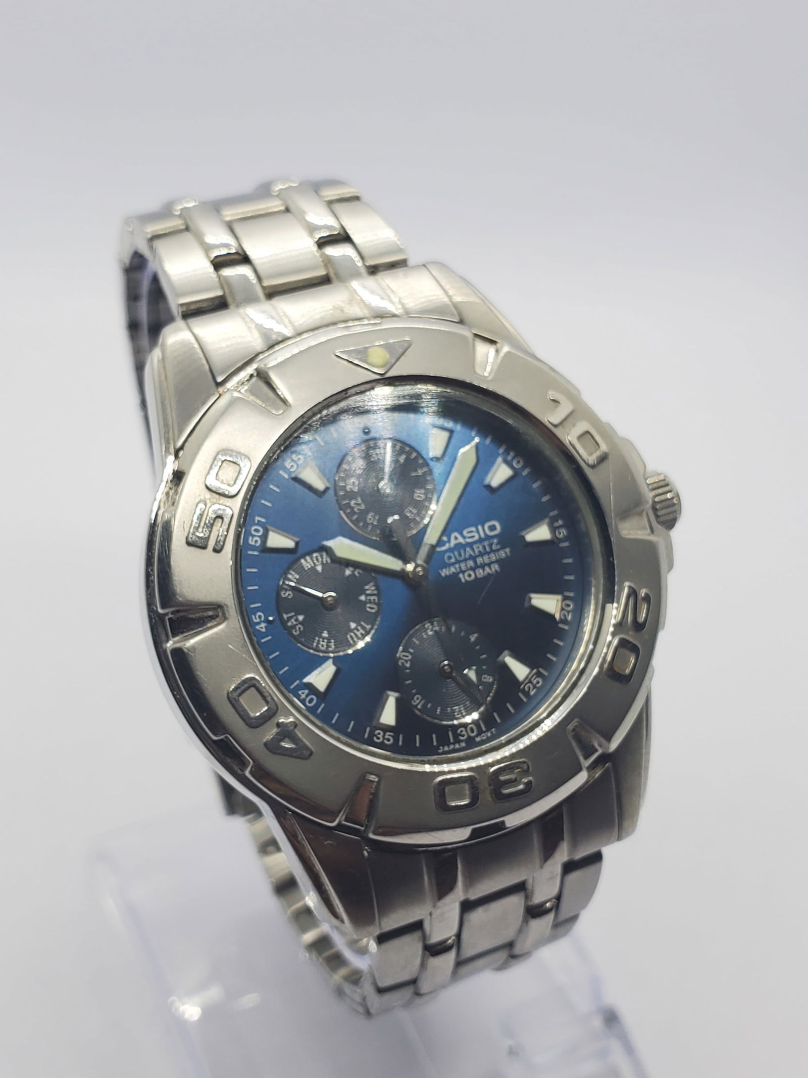 Casio Diver Blue Dial Quartz Watch 40 mm Steel Mens Classic, 2000s, Working (1 of 13)