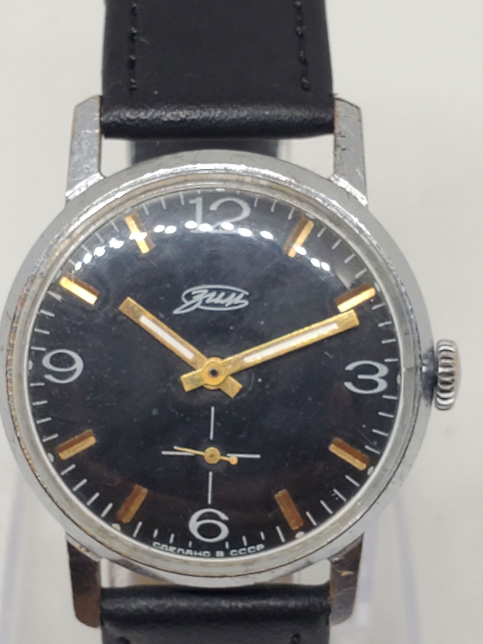 Vintage Zim Pobeda 2602 Manual Soviet Watch Black Dial USSR 34mm Collectible, 1970s, Working: This vintage Zim Pobeda 2602 Classic is a fine example of Soviet-era craftsmanship, combining simplicity, elegance, and historical prestige. It features a manual-wind mechanical movement and a silver-