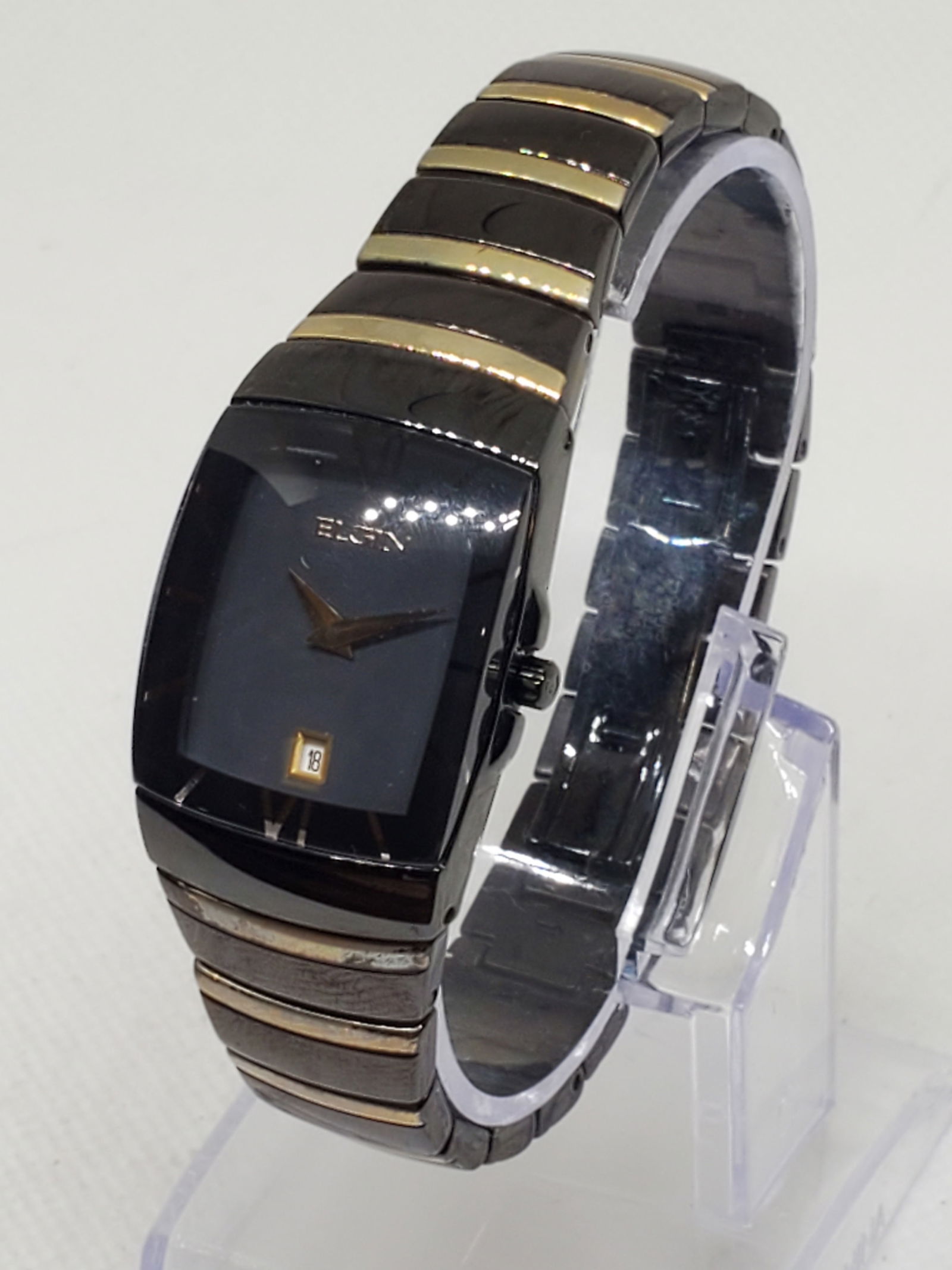 Disney T&G Mickey Mouse Mother of Pearl Watch with Crystal Accents 44mm, 2000s, Working (1 of 12)