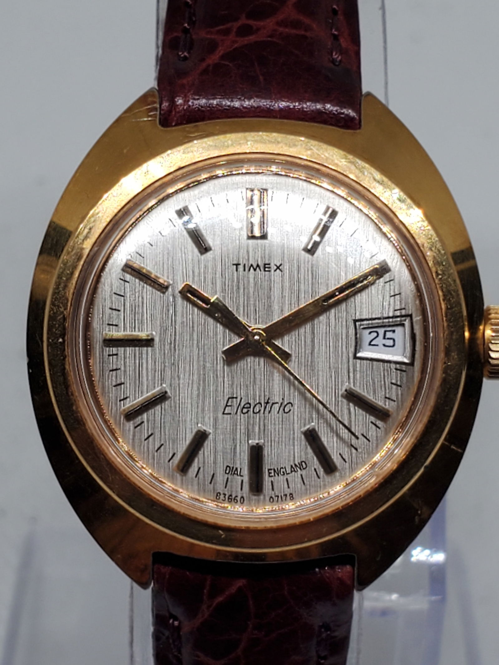 Vintage Timex Electric 83660-07178 Gold-Plated Transition Electro Mechanical Watch, circa 1971-1973, (1 of 12)