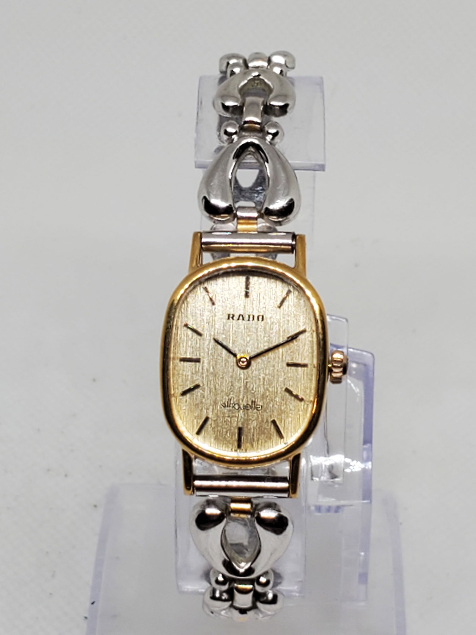 Vintage Rado Silhouette Gold Plated Manual Swiss Watch Elegant Classic Design, late 1970s to early: This exquisite Rado Silhouette exemplifies timeless elegance and Swiss precision, featuring a refined gold-plated case with a matching brushed gold dial that radiates sophistication. The manual moveme