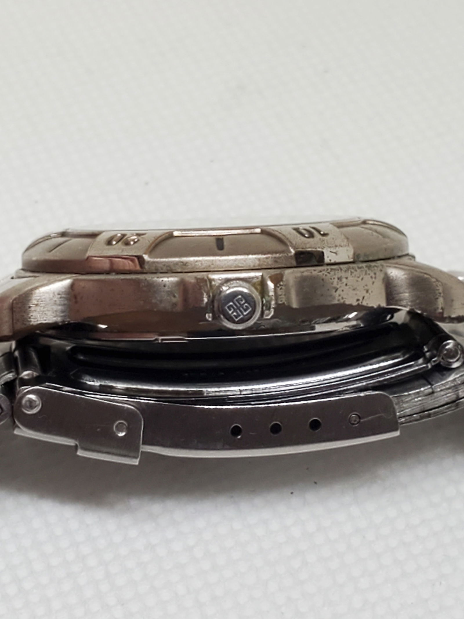 Givenchy Life Watch, Working - 4