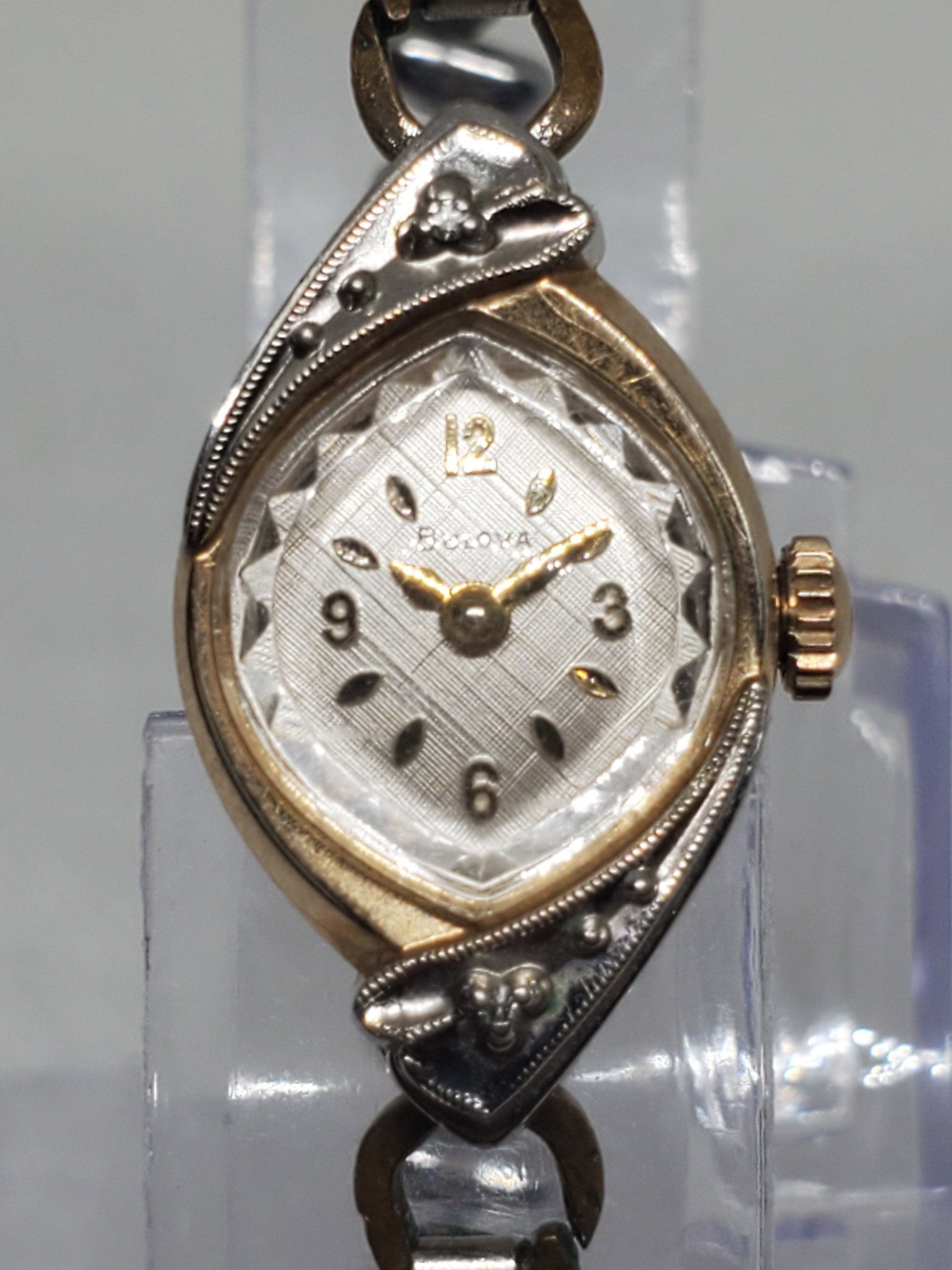 Vintage Bulova 17Jewels Manual Women?s Watch Gold Plated with Diamond Accents 1950s, Working (1 of 13)