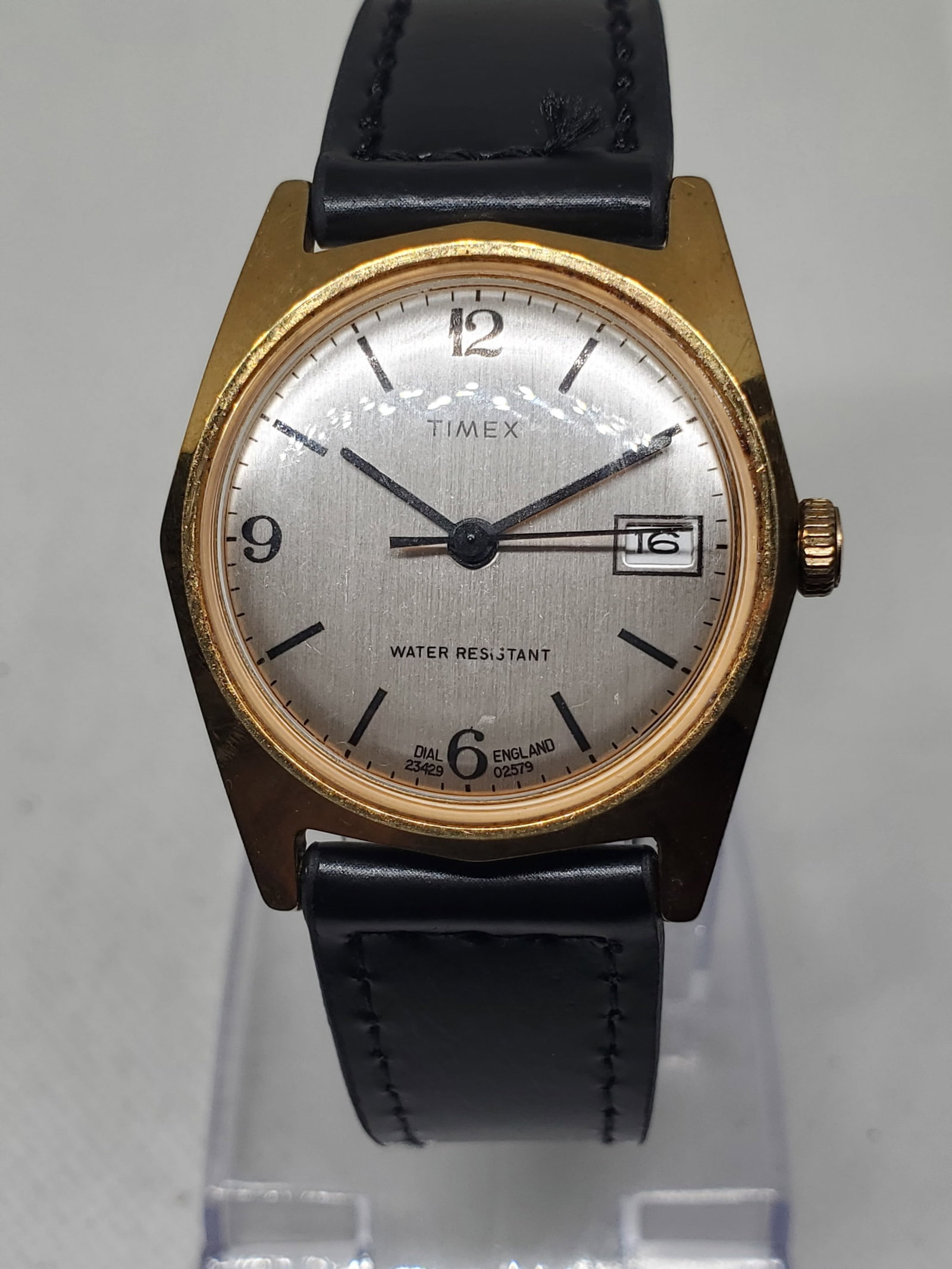 Vintage Timex Sprite Manual Wind Gold Dress Watch Silver Dial Date Classic, 1975, Working: This elegant Timex Sprite model 23429 02579 dress watch blends timeless style with dependable performance, featuring a gold plated case, refined silver starburst dial, clear date function, and a class