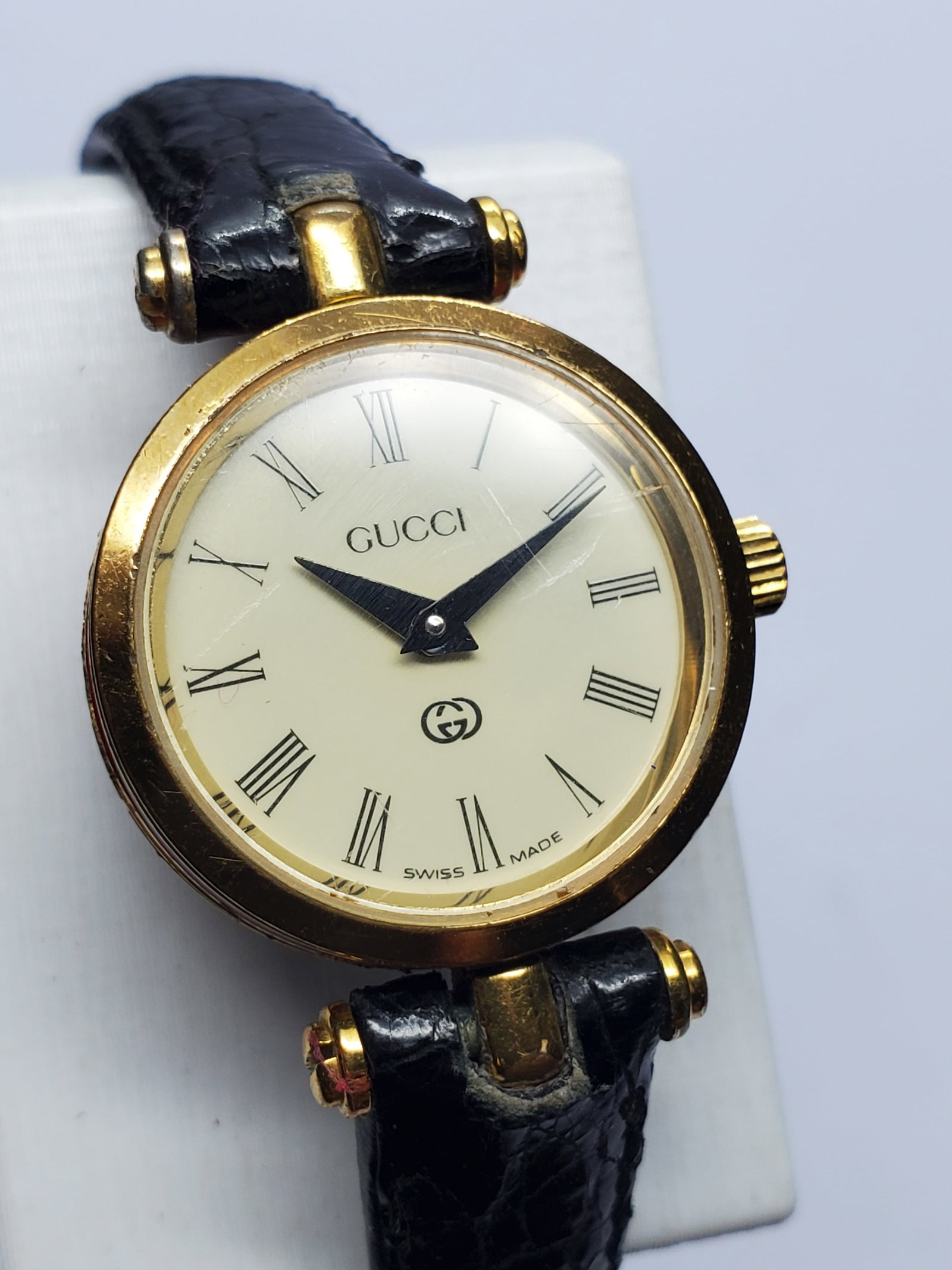 Gucci 2000L Sherry Line Gold Plated Swiss Watch, 22mm, 1990s, Working (1 of 14)