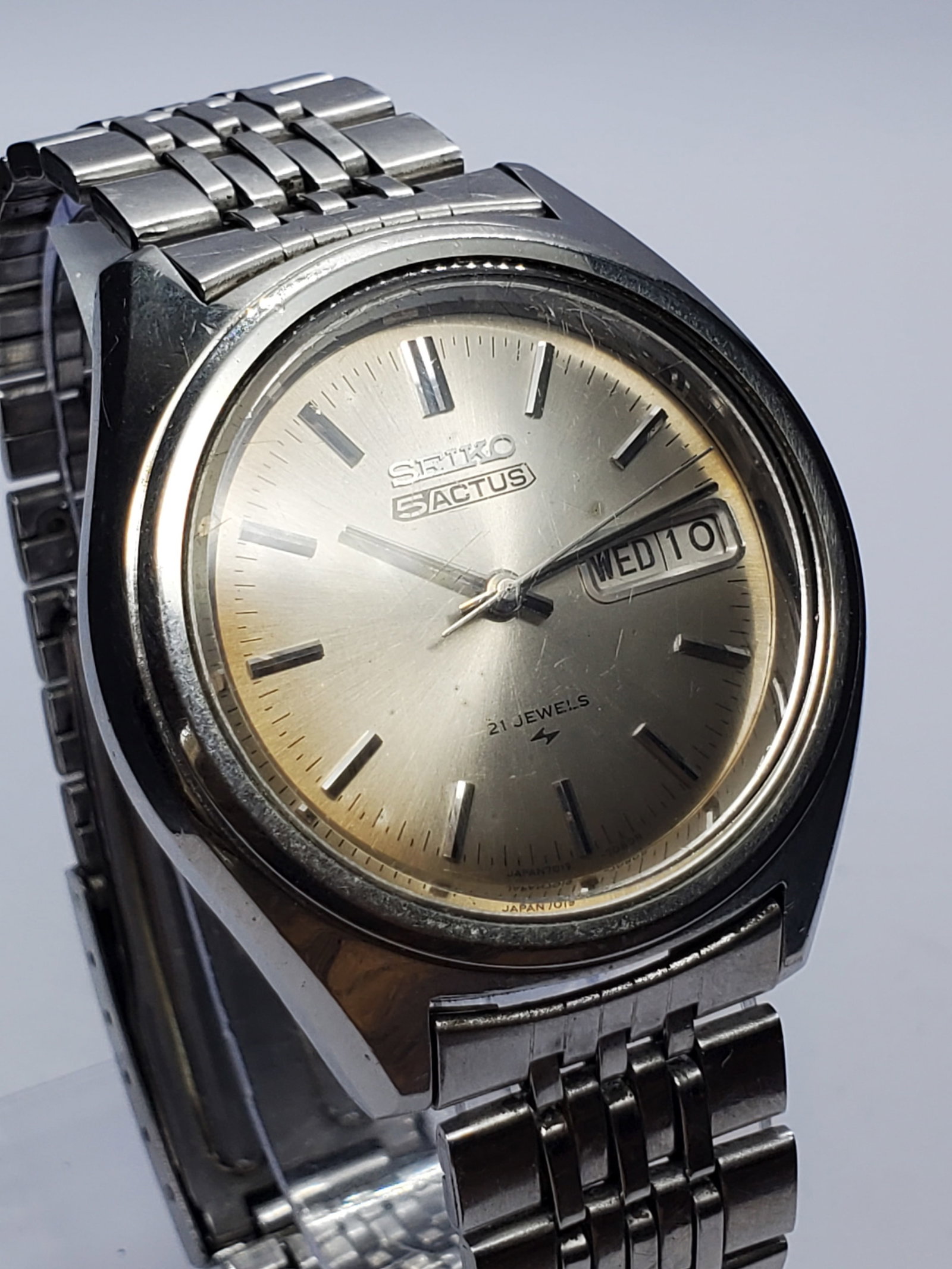Seiko 5 Actus Automatic 7019-7060 Silver Dial Day Date Dress Watch, 37mm, 1974, Working (1 of 15)