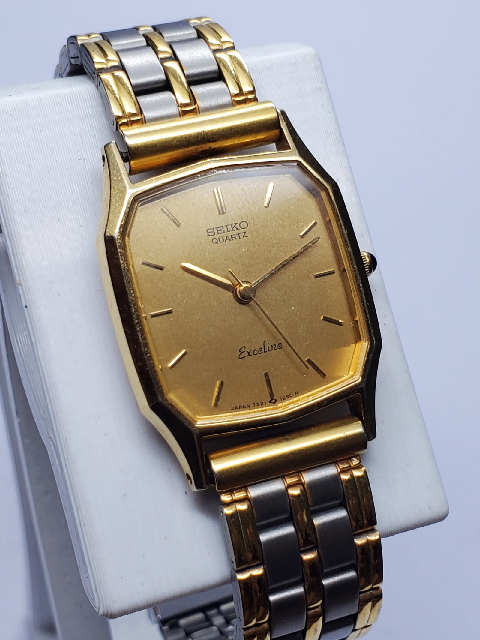 Vintage Seiko Exeline Gold Plated Decagon Case Watch, 21x23mm, 1986, Running (1 of 13)