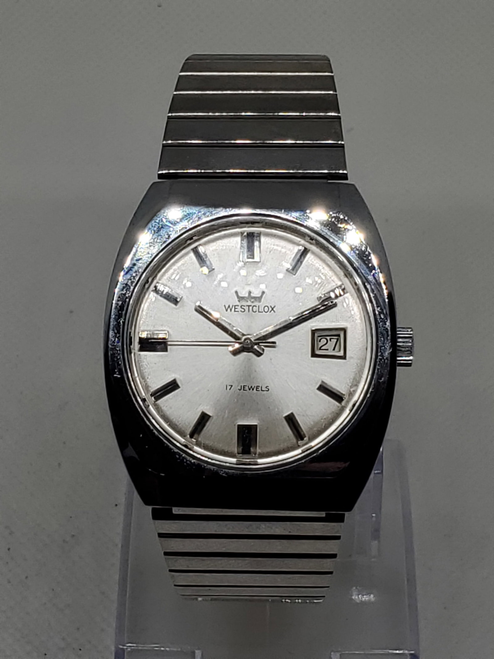 Vintage Westclox Crown 17 Jewels Manual Watch Silver Dial Date Display 1970s, Running (1 of 12)