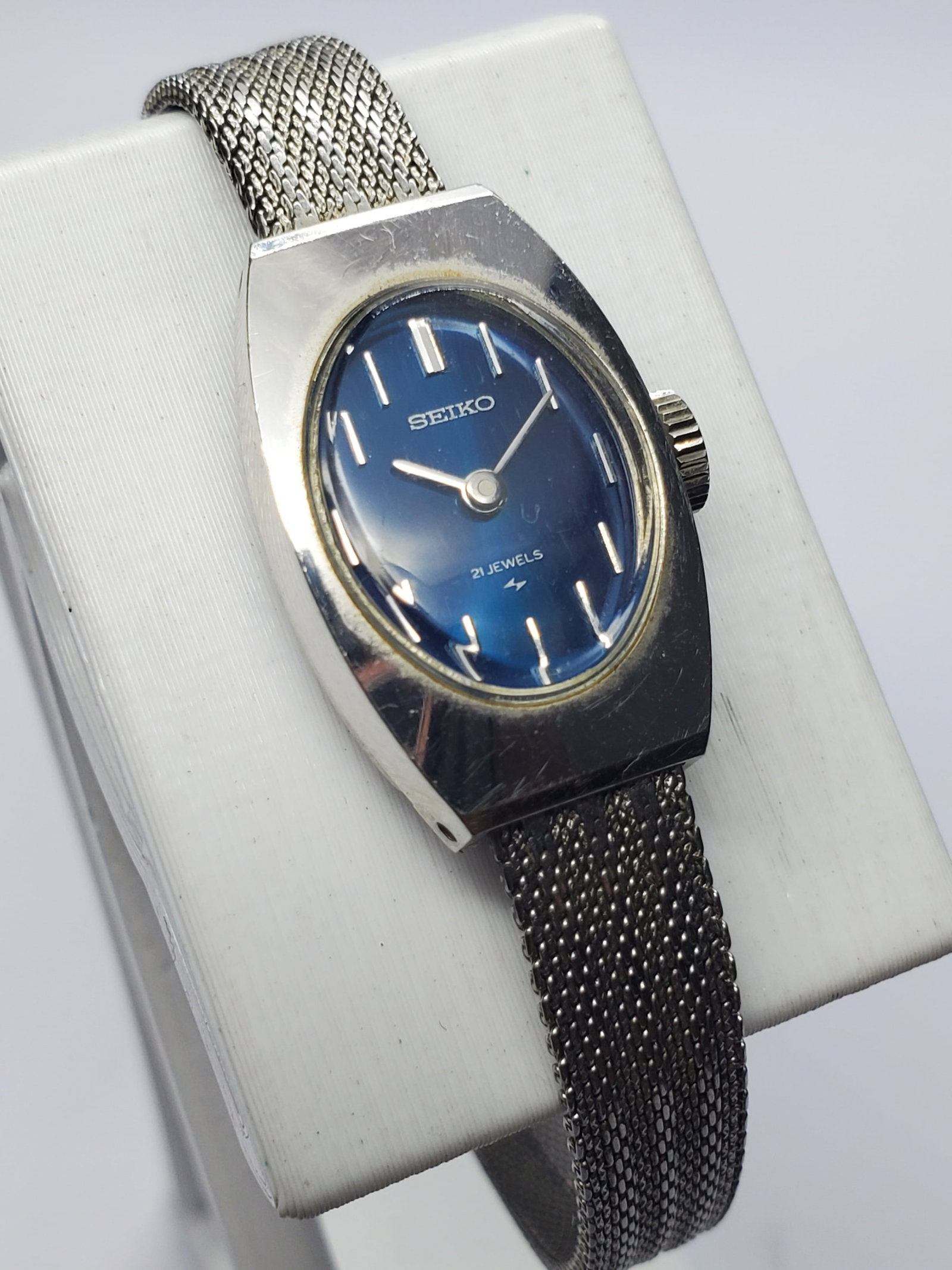 Vintage Seiko 11 Manual 21 Jewels Cobalt Blue WGP Watch, 15x23mm, 1973, Running (1 of 13)