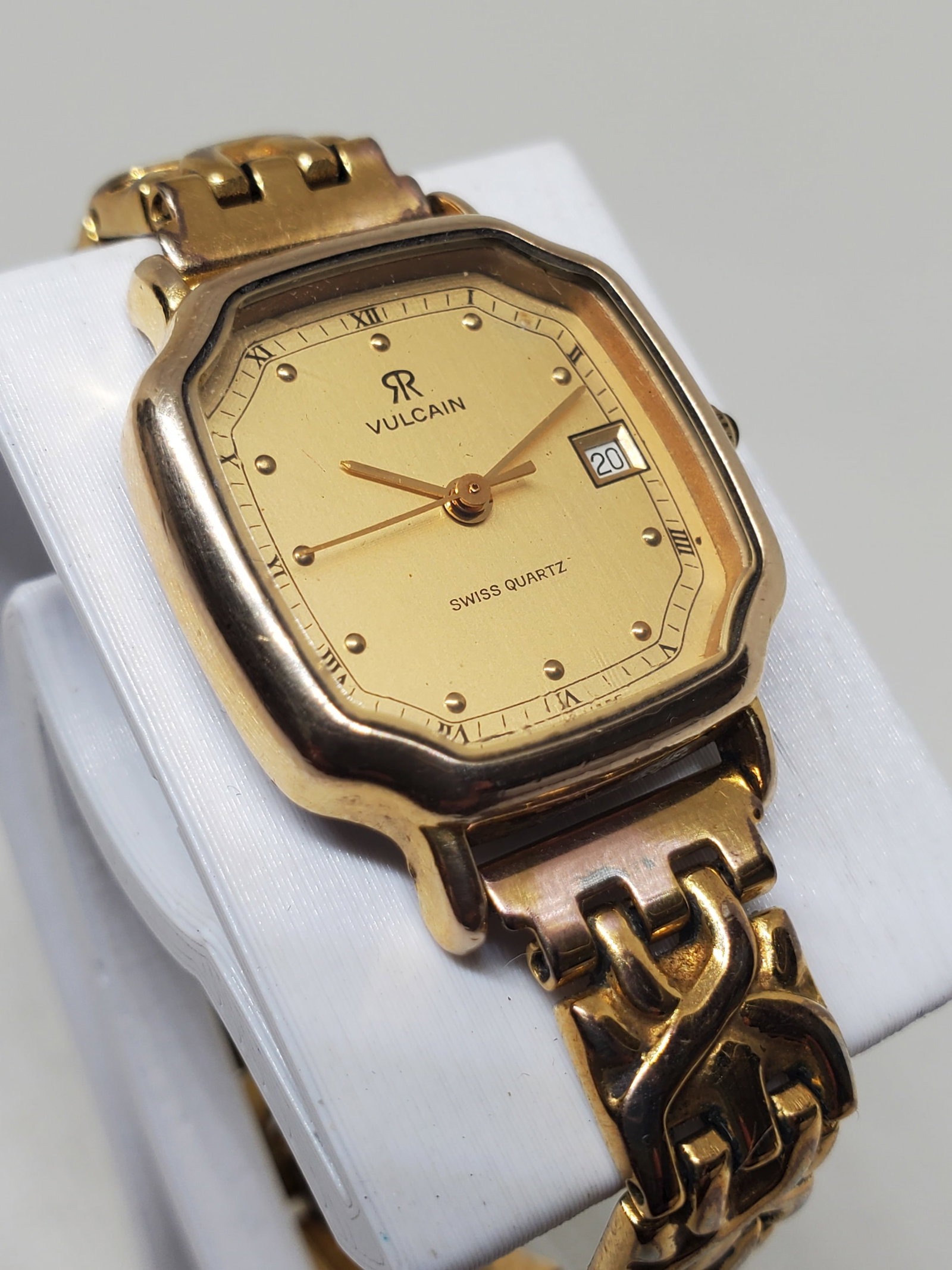 Vintage Vulcain RR H2614A Swiss Quartz Gold Dial Dress Watch Roman Date, 1980s, Running (1 of 13)
