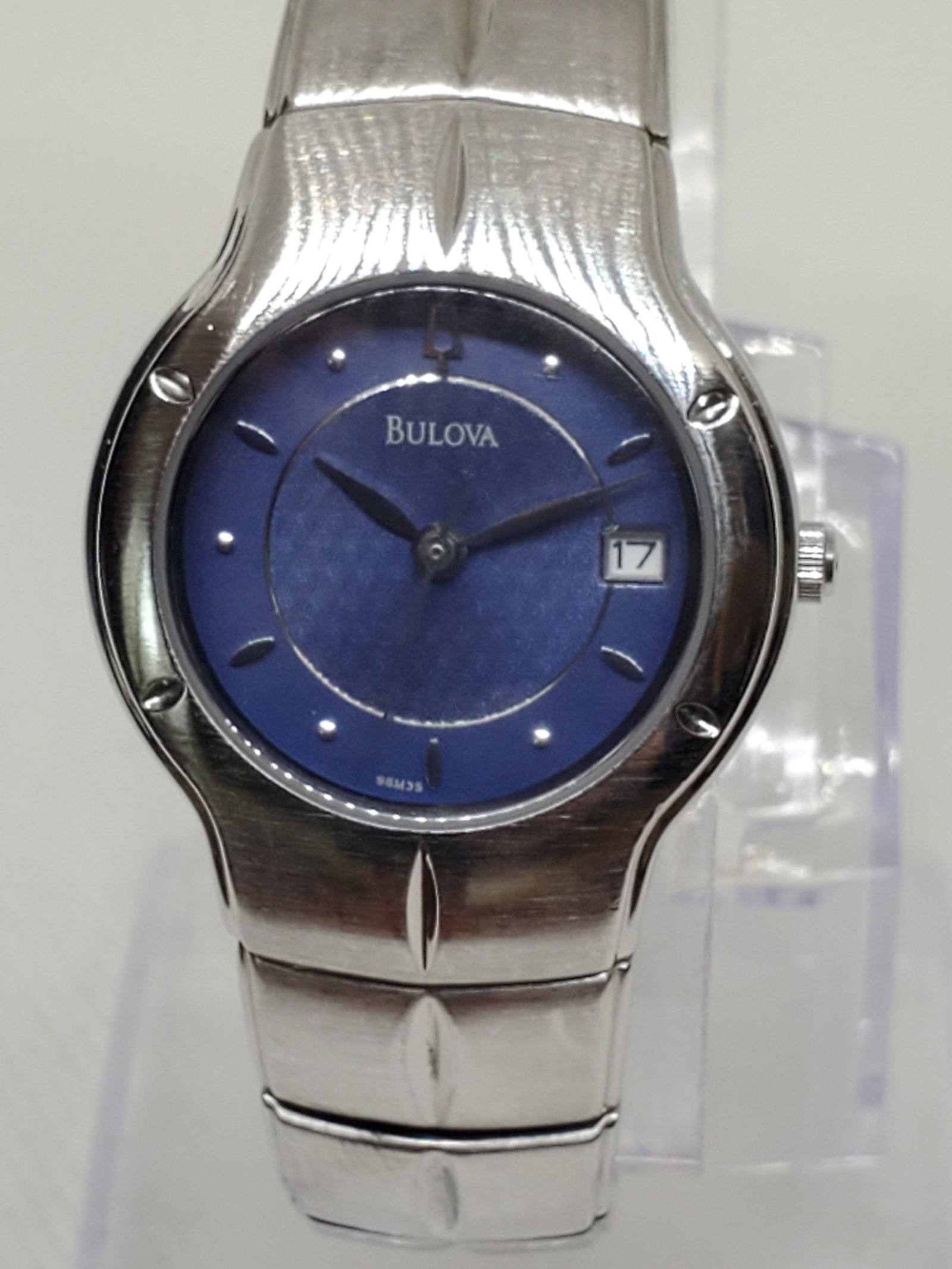 Vintage Bulova Ladies Watch, 1990s, Running (1 of 17)