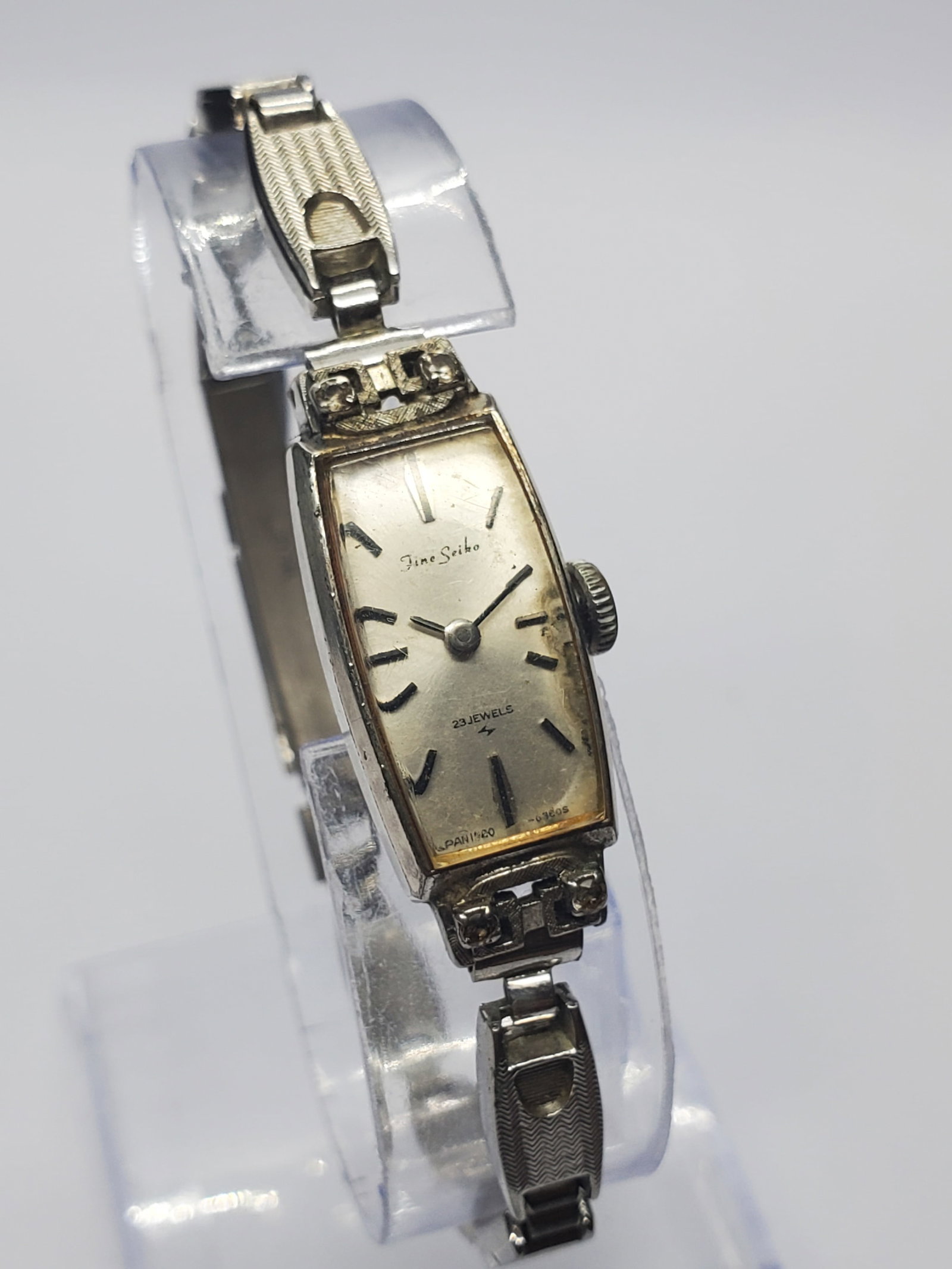 Vintage Fine Seiko 23 Jewels Manual WGP Ladies Dress Watch, 12x30mm, 1960, Running: Elegant and refined, this vintage Fine Seiko ladies dress watch showcases the exceptional craftsmanship that established Seiko as one of Japan?s most respected watchmakers. Founded by Kintaro Hattori 