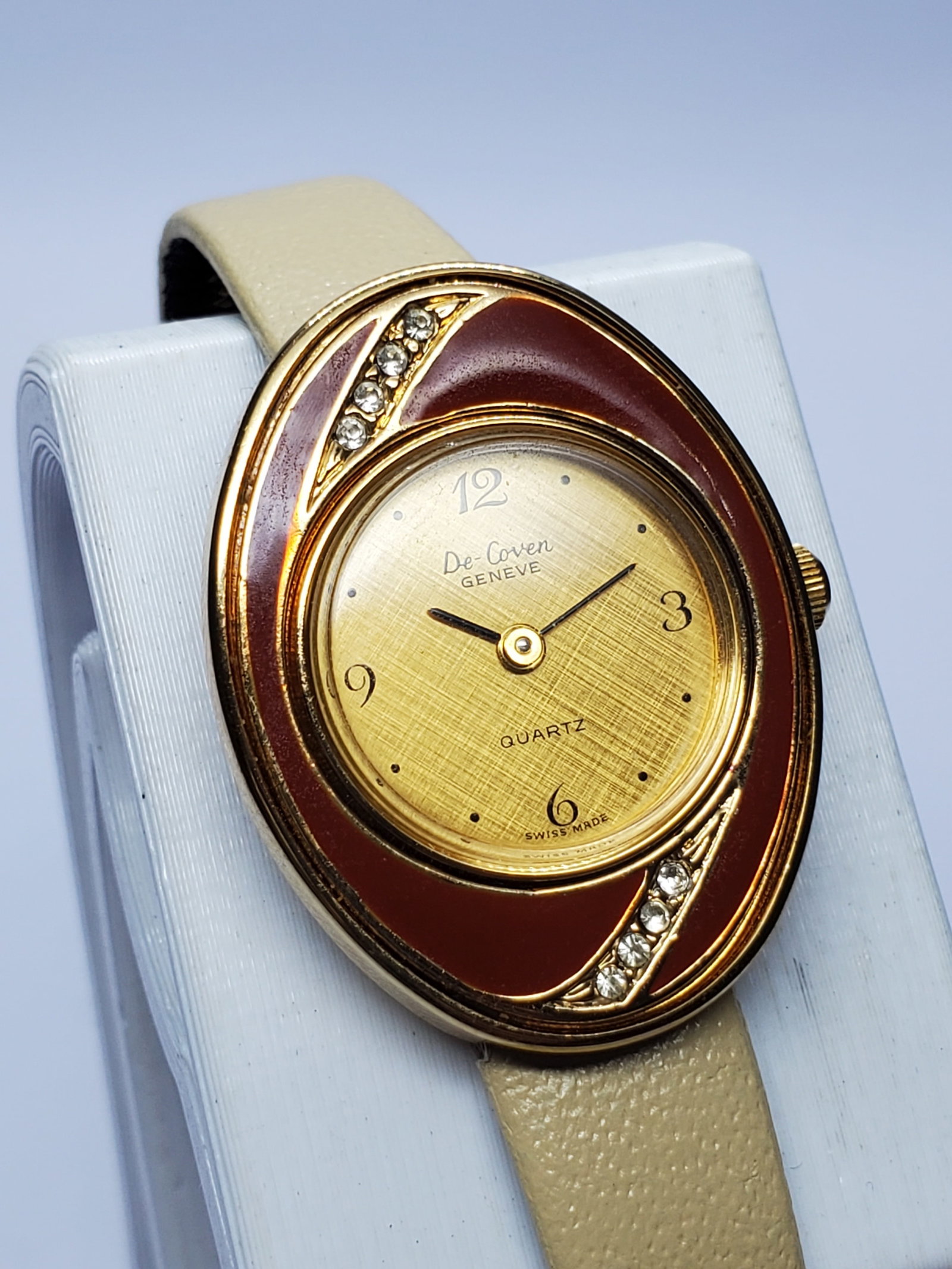 Vintage De Coven Geneve Diamond Accent Burgundy Enamel Swiss Watch, 23x28mm, 1990s, Running