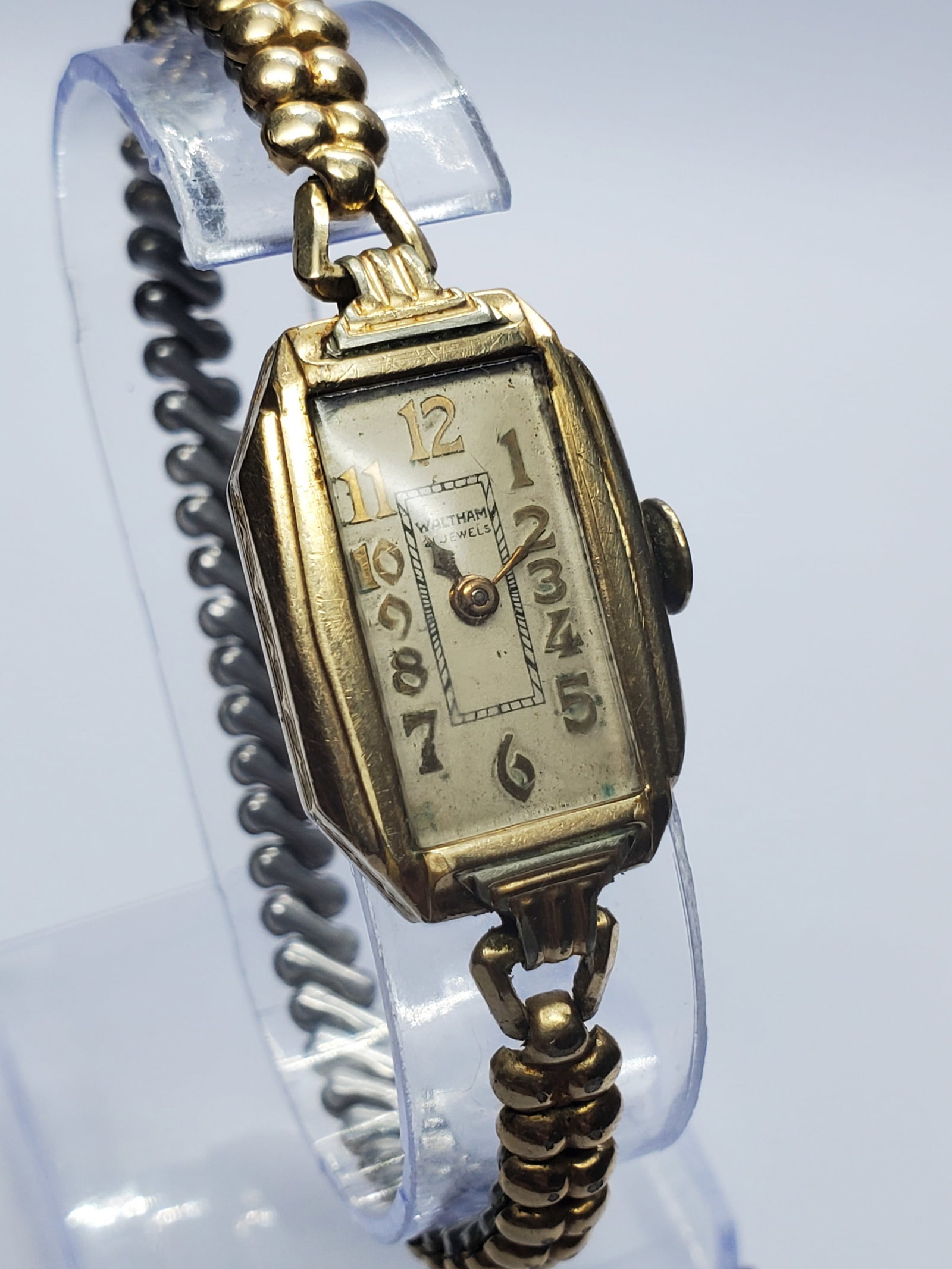 Vintage Waltham Riverside 21 Jewels Art Deco Manual Ladies Dress Watch, 18x27mm, 1931, Running: Celebrate the elegance of early American watchmaking with this vintage Waltham Riverside manual wind ladies dress watch, serial 28773767, estimated to have been produced around 1931. Founded in 1850 i
