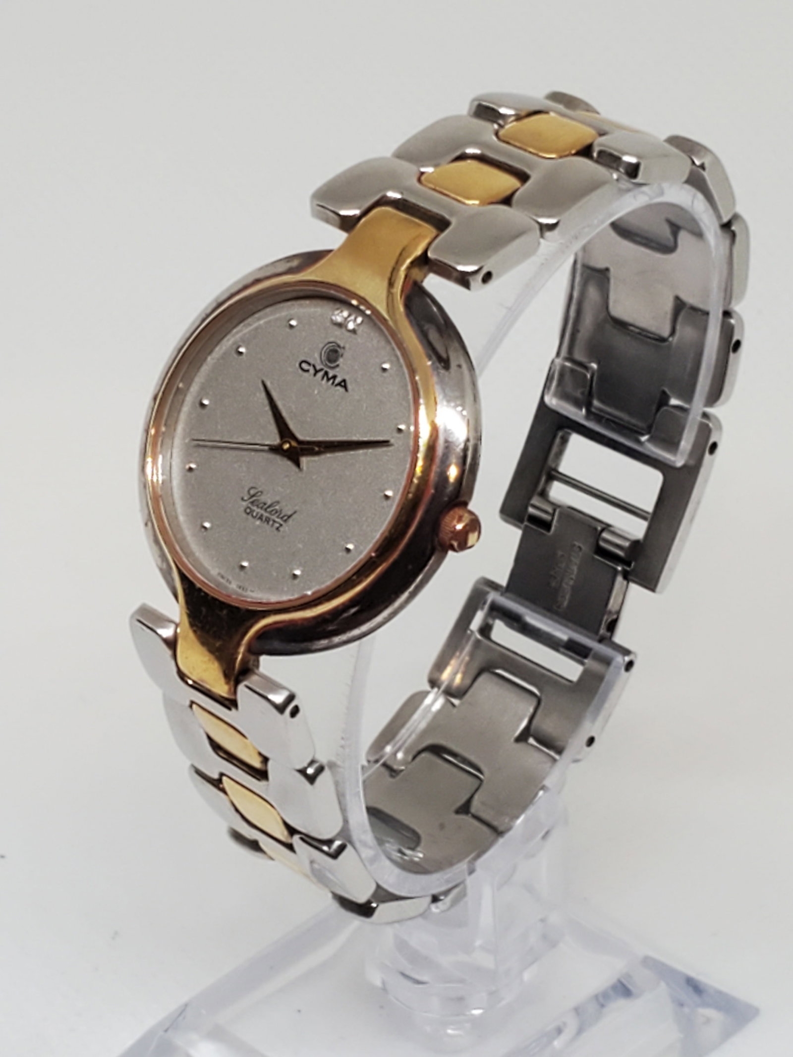 Vintage Cyma Sealord Dul Tone Watch, year 1980s, Running (1 of 11)