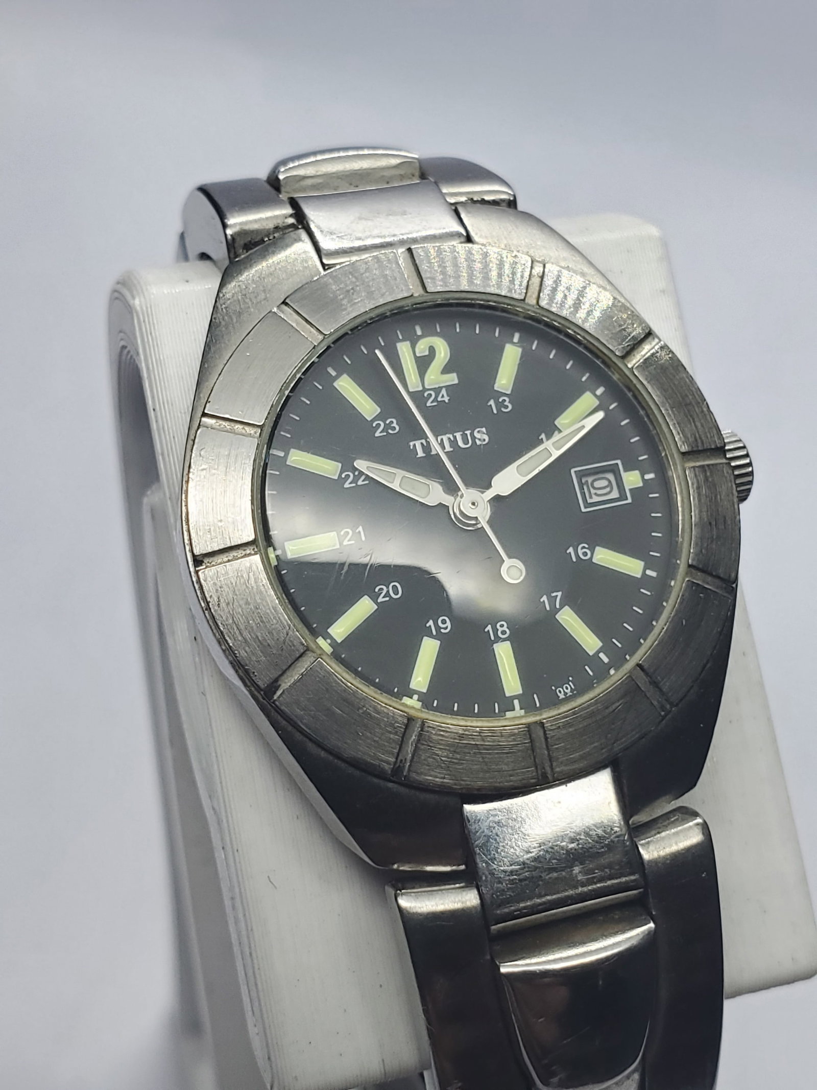 Vintage Titus Black Dial Swiss Dress Watch, 28mm, 1990s, Running (1 of 12)