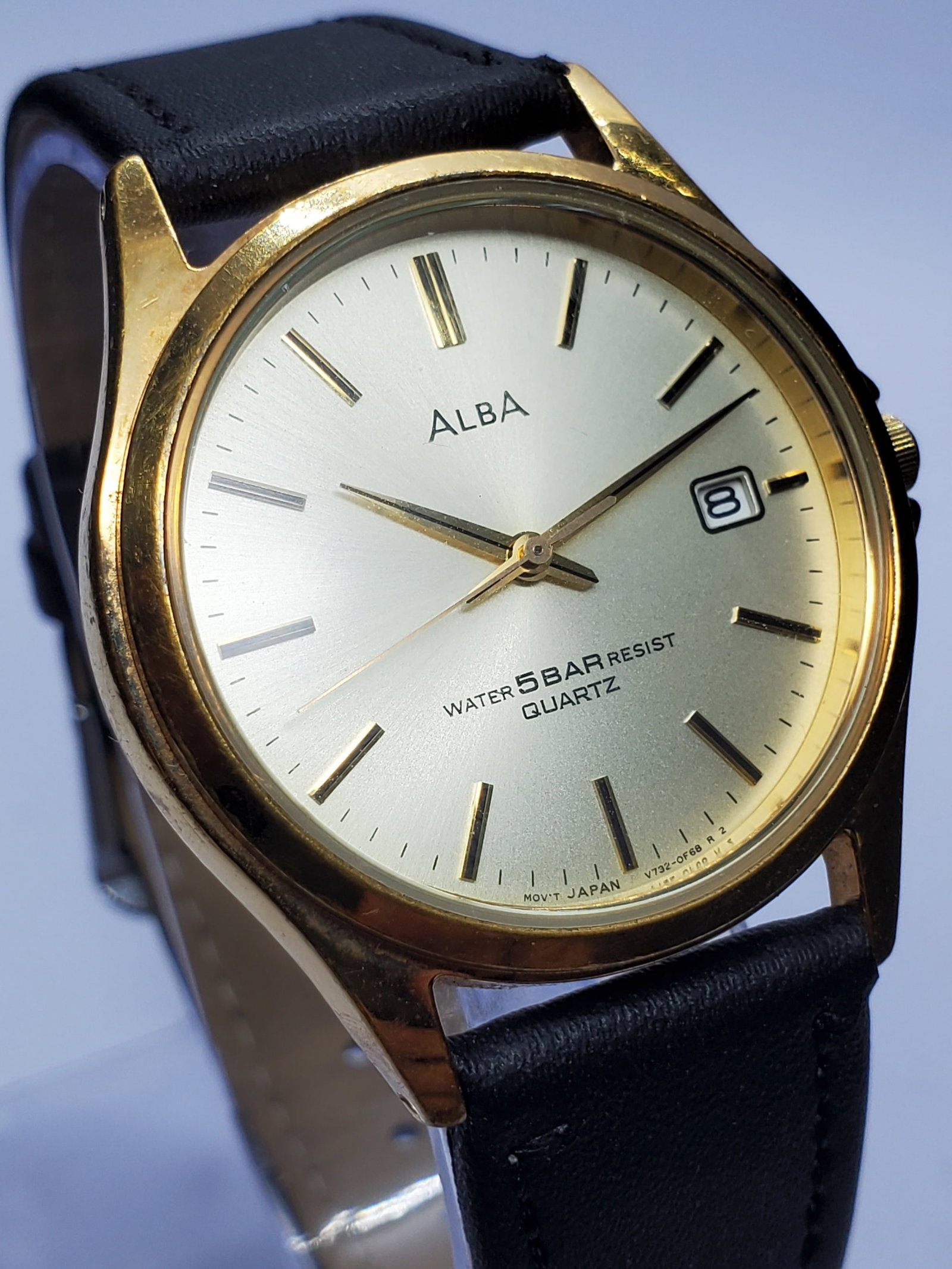 Vintage Seiko Alba Gold Tone Quartz Dress Watch, 33mm, 1990s, Running: Seiko, founded in 1881 by Kintaro Hattori in Tokyo, Japan, is one of the world?s most respected watchmakers, celebrated for precision, durability, and innovation. Alba is a Seiko sub brand introduced 