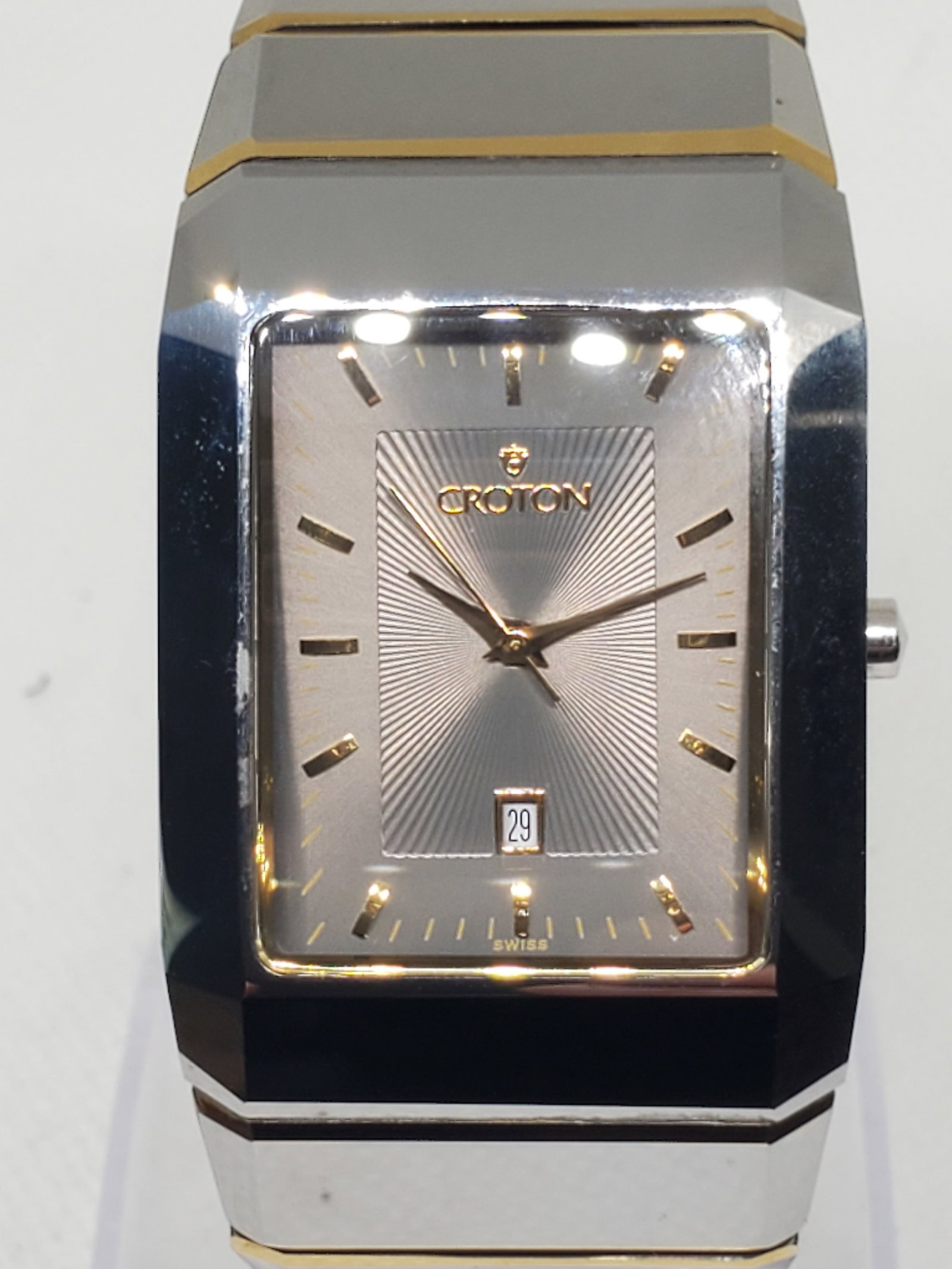 Vintage Croton 307985 Swiss Quartz Tungsten Carbide Watch Gray Dial, Sapphire Crystal, Running: This Croton 307985 exemplifies refined Swiss craftsmanship and modern design, combining elegance and durability in a timeless dress watch. The watch features a robust tungsten carbide case and bracele