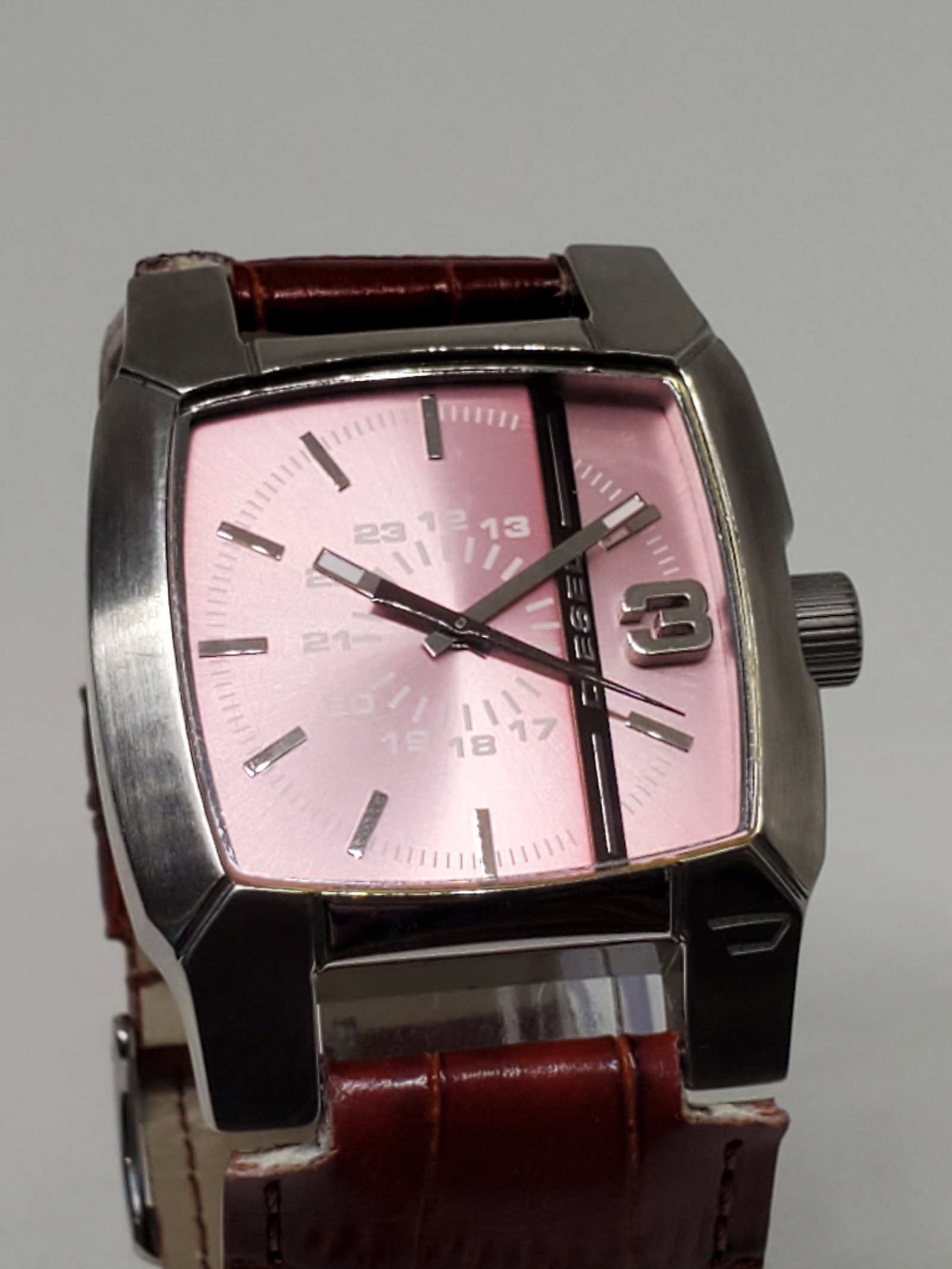 Diesel Metallic Pink Only the Brave DZ 5100, 2010s Watch, Running (1 of 10)