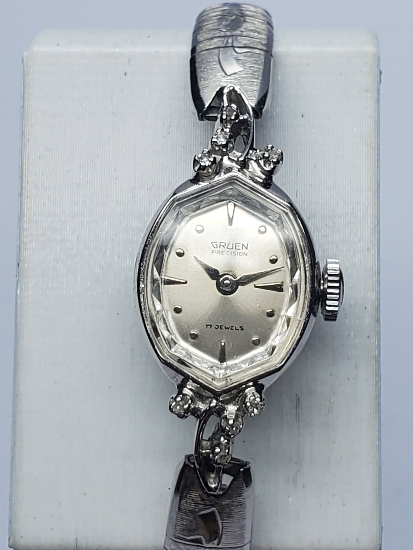 Vintage Gruen Precision 8-Diamond 17 Jewels 10K RGP Manual Watch, 14x31mm, circa 1960, Running (1 of 14)