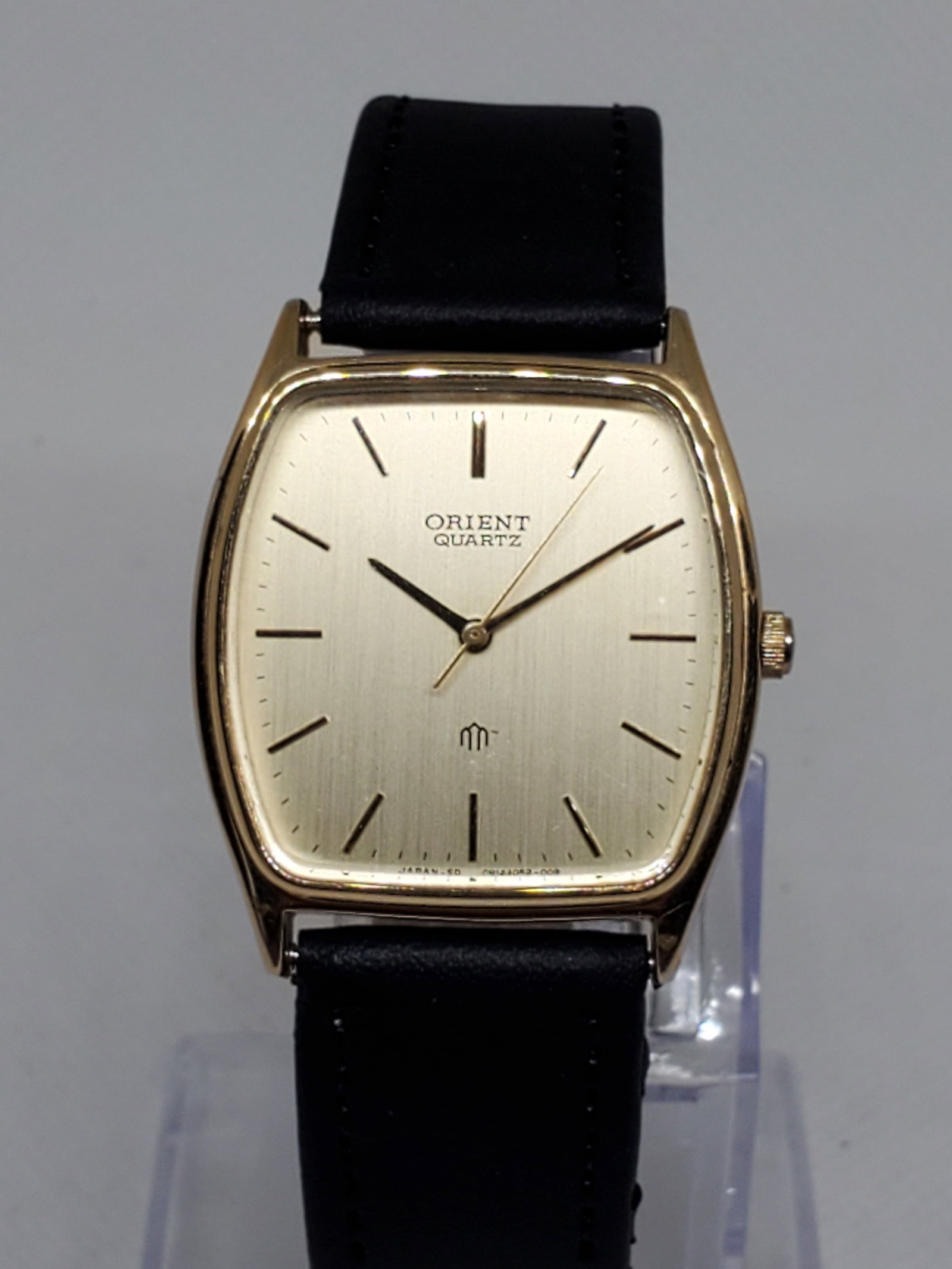 Vintage Orient Quartz LM091405 20 Gold Plated Dress Watch 30mm, 1980s, Running: This vintage Orient Quartz LM091405 20 showcases the refined elegance and prestige that Orient has delivered since its founding in Tokyo, Japan in 1950. Known for their blend of Japanese precision and